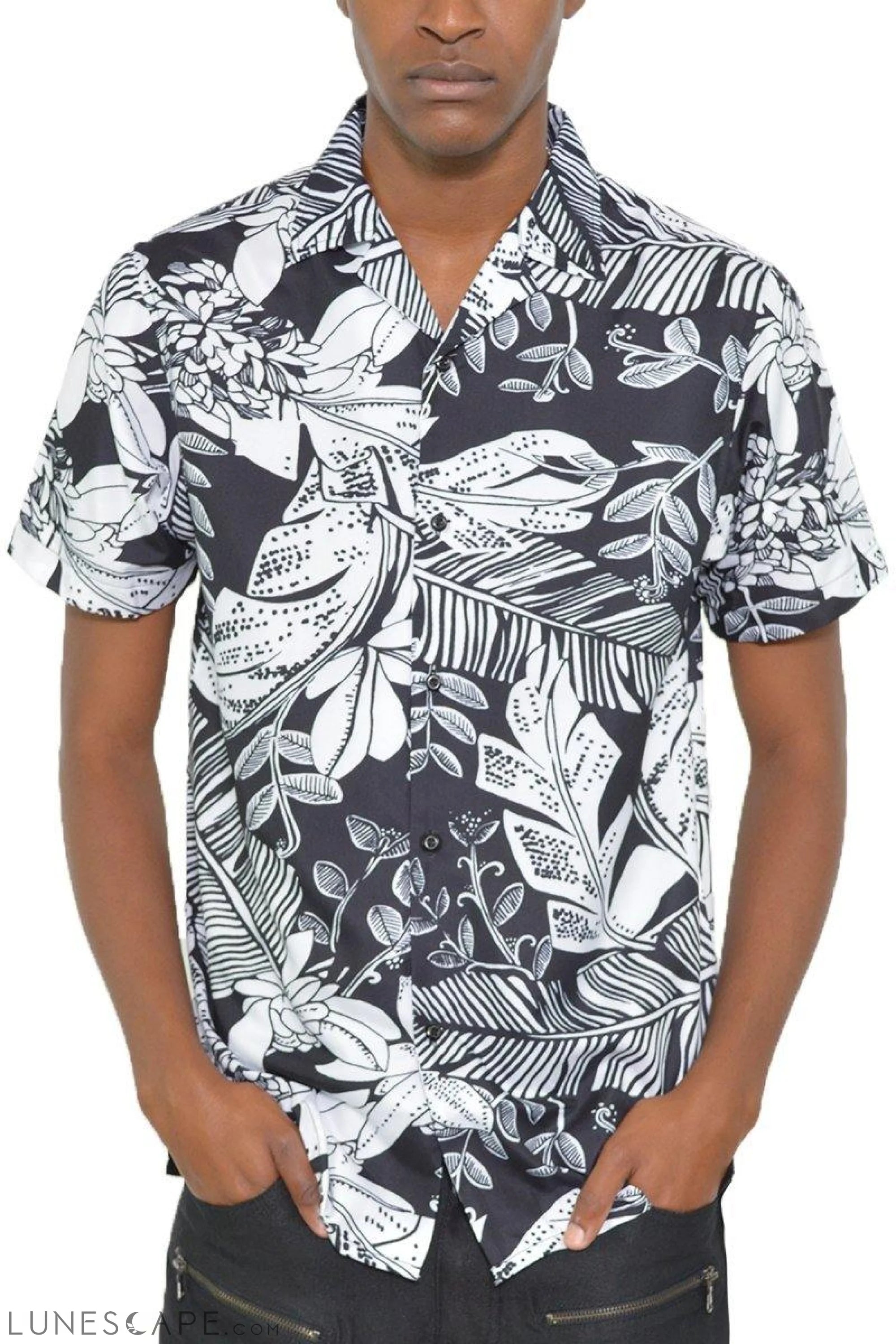 BLKWHT SHORT SLEEVE BUTTON UP SHIRT LUNESCAPE