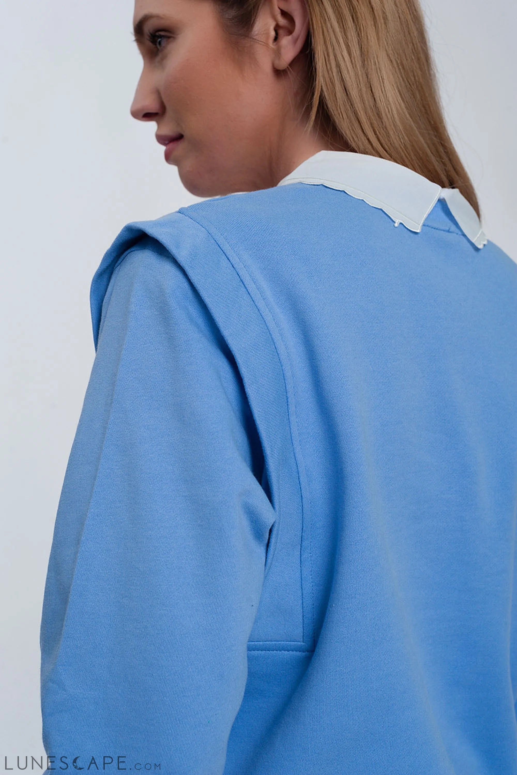 Boyfriend Sweatshirt With Shoulder Details in Blue LUNESCAPE