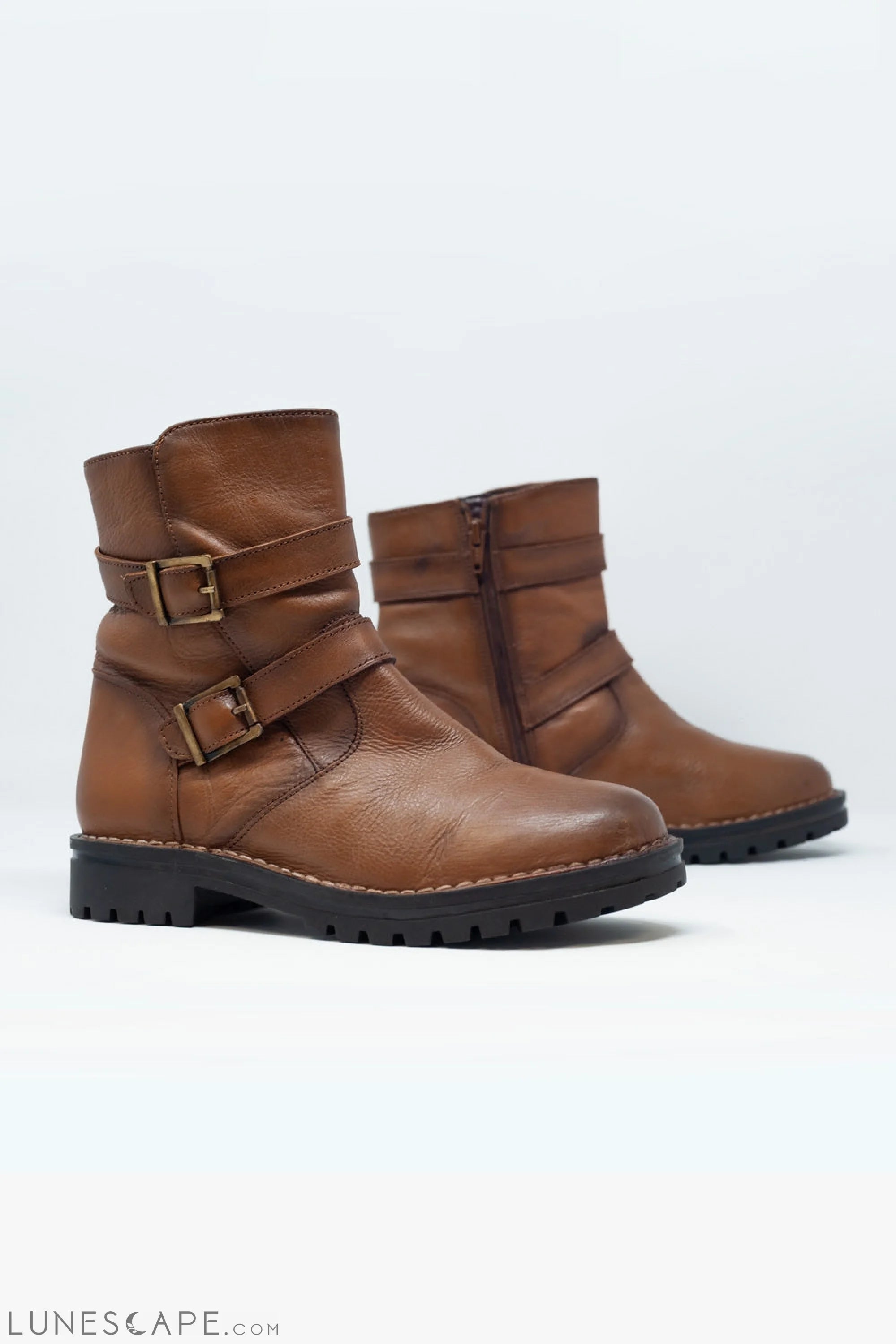 Brown Buckled Boots LUNESCAPE
