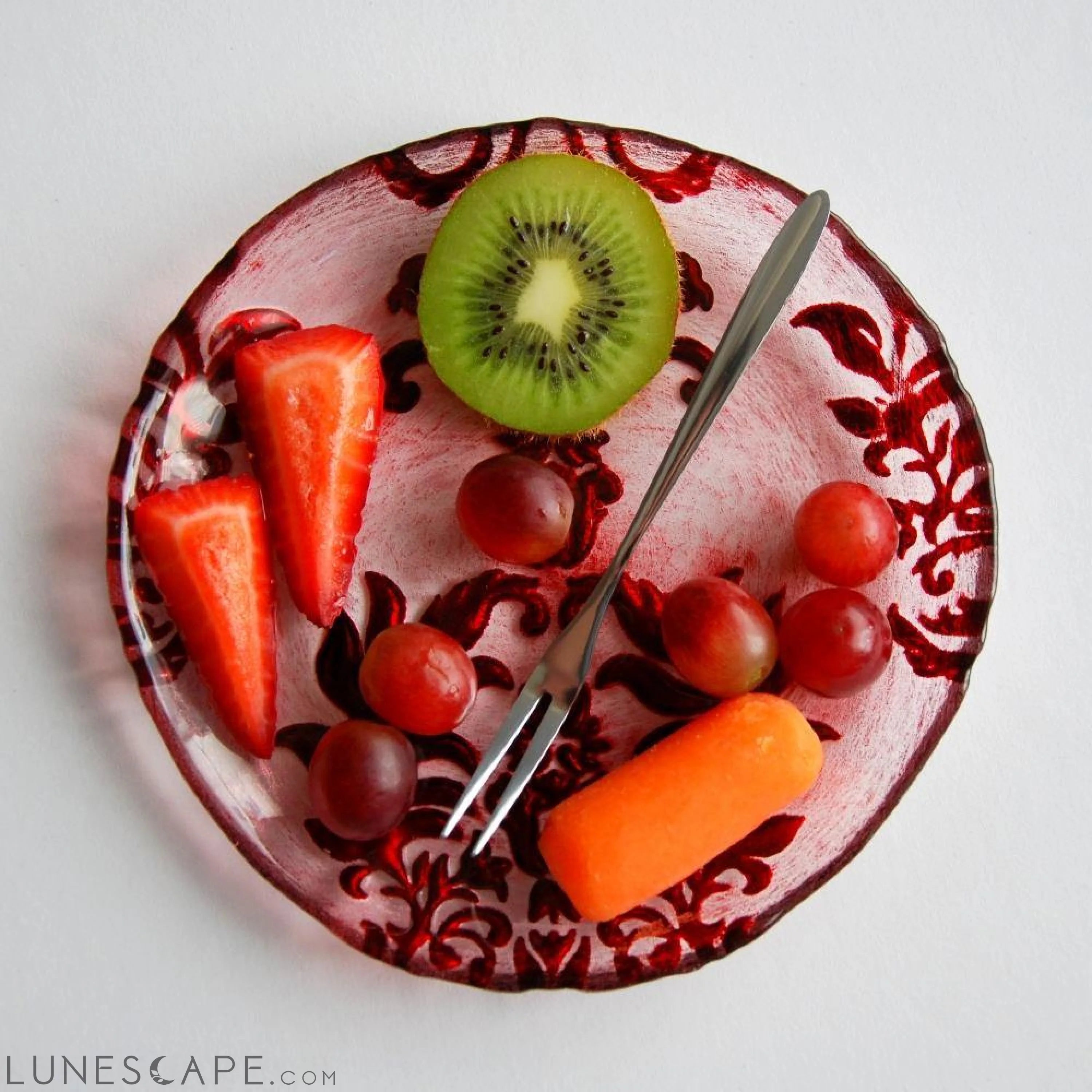 Burgundy Damask Glass Canapé Plate LUNESCAPE
