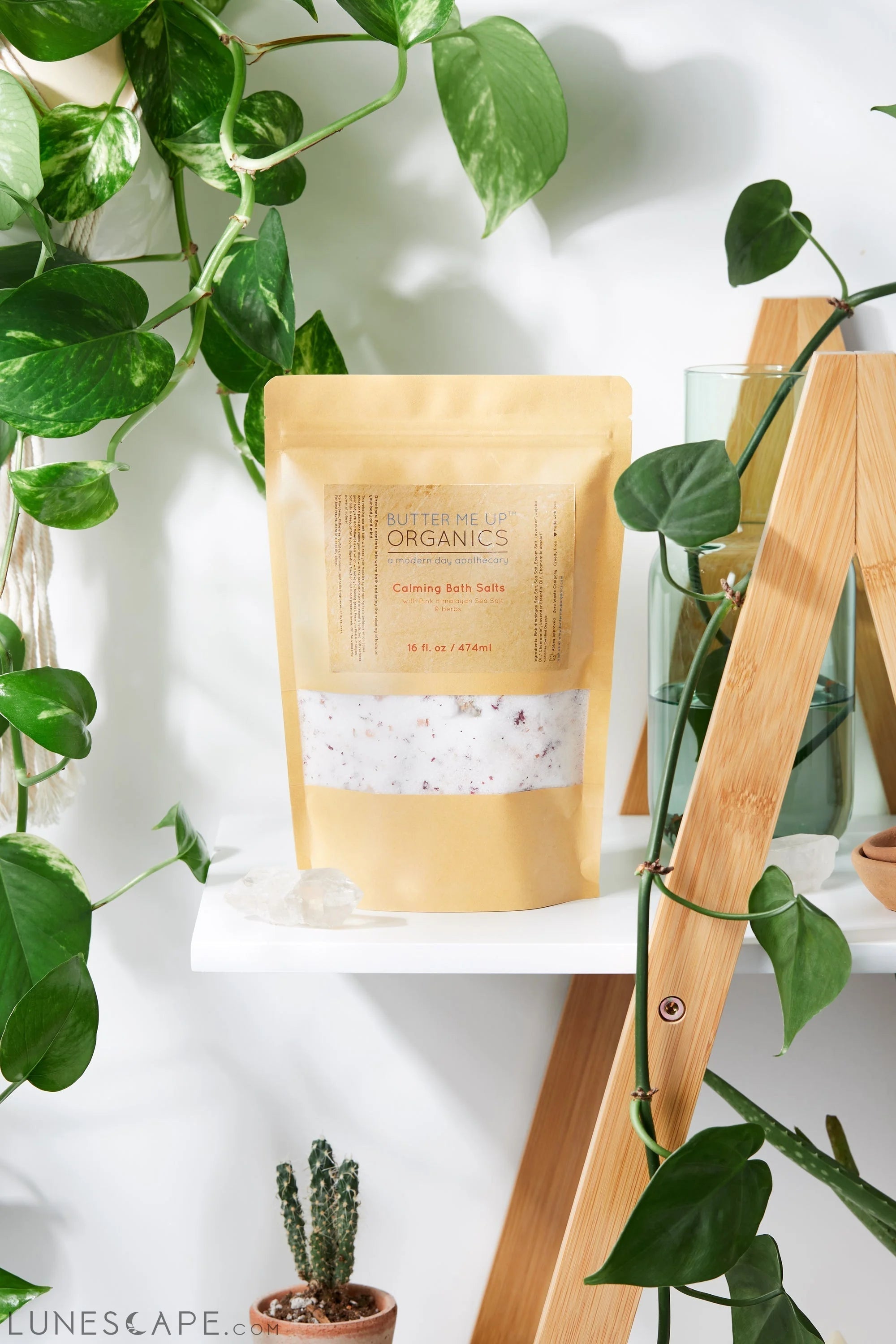 Calming Bath Salts / Detox / Relaxation / Lavender & Chamomile LUNESCAPE