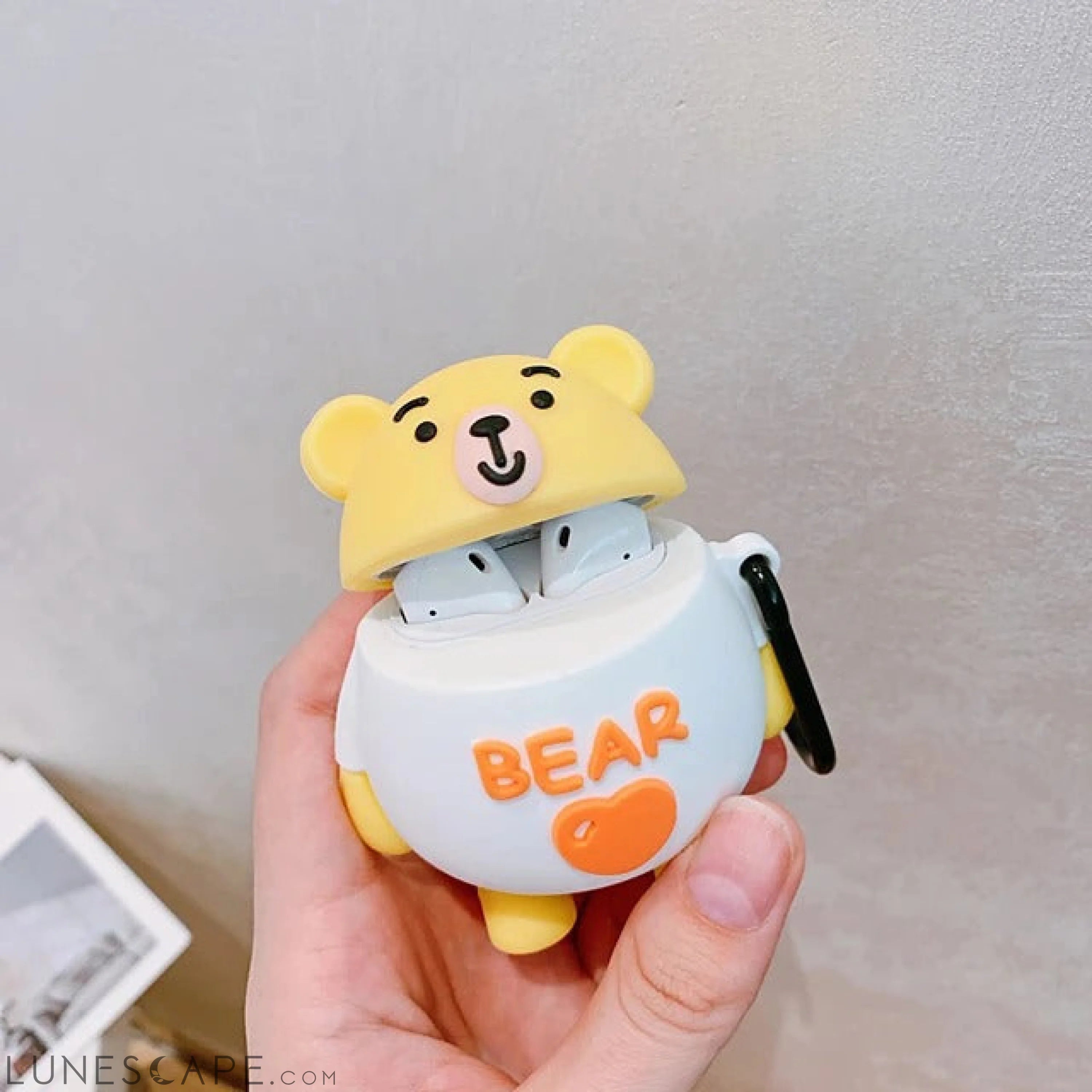 Cartoon Bear AirPods Shockproof Headphone Case LUNESCAPE