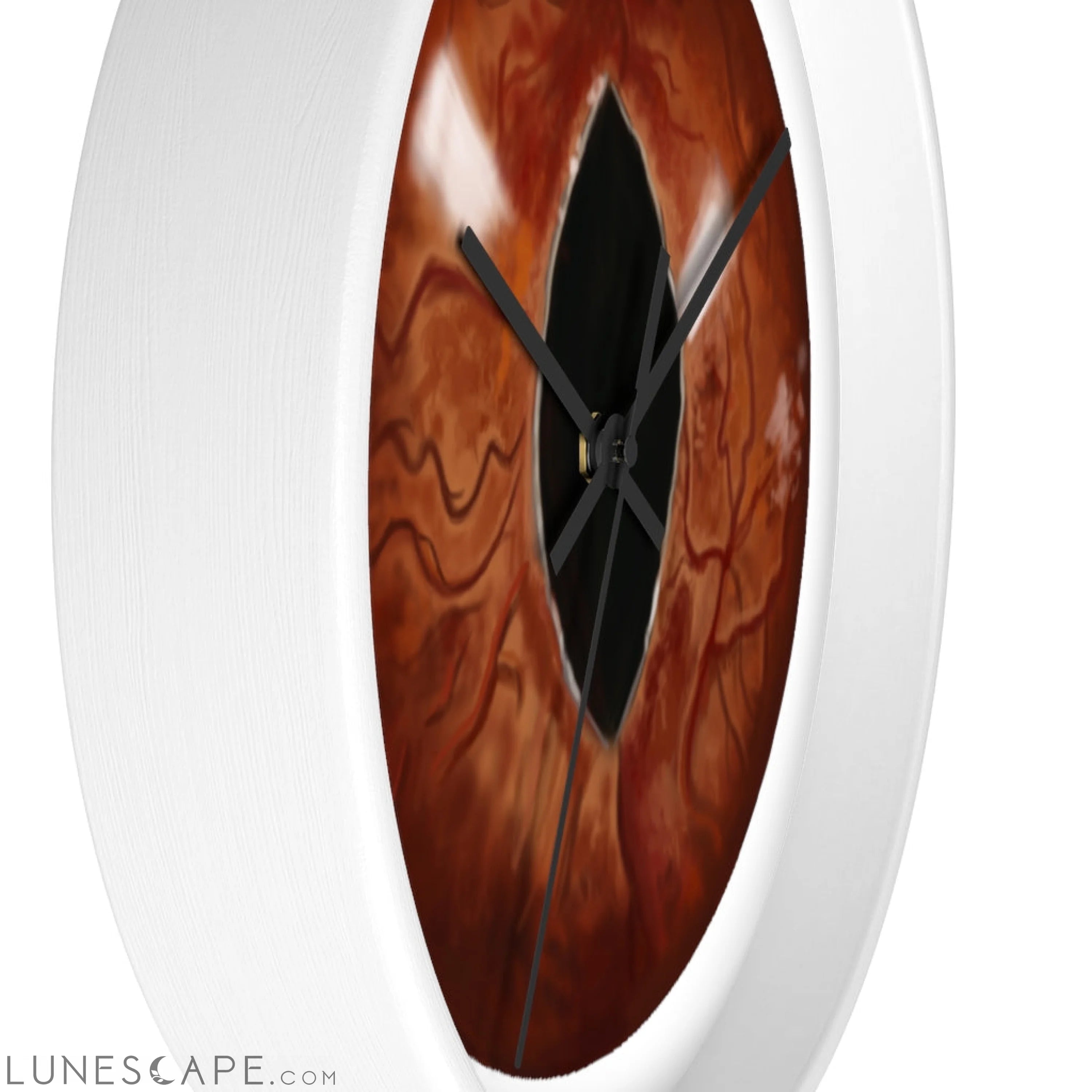 Cat Eyes Wall clock LUNESCAPE