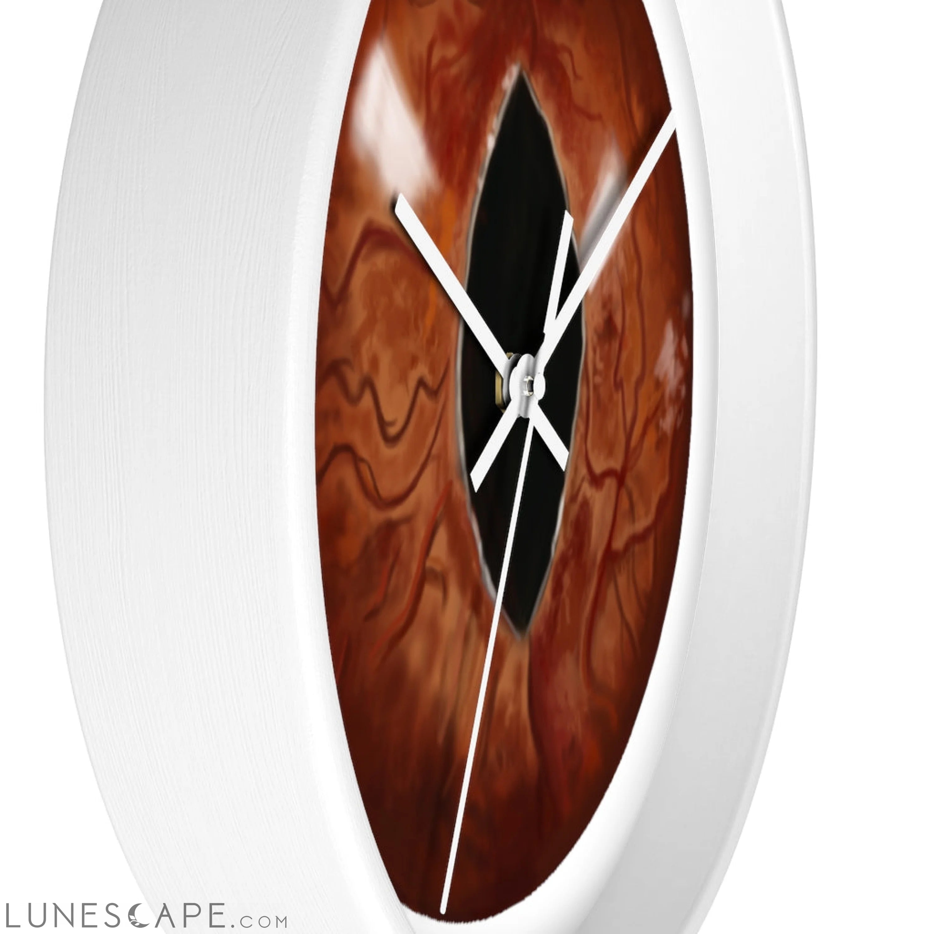 Cat Eyes Wall clock LUNESCAPE