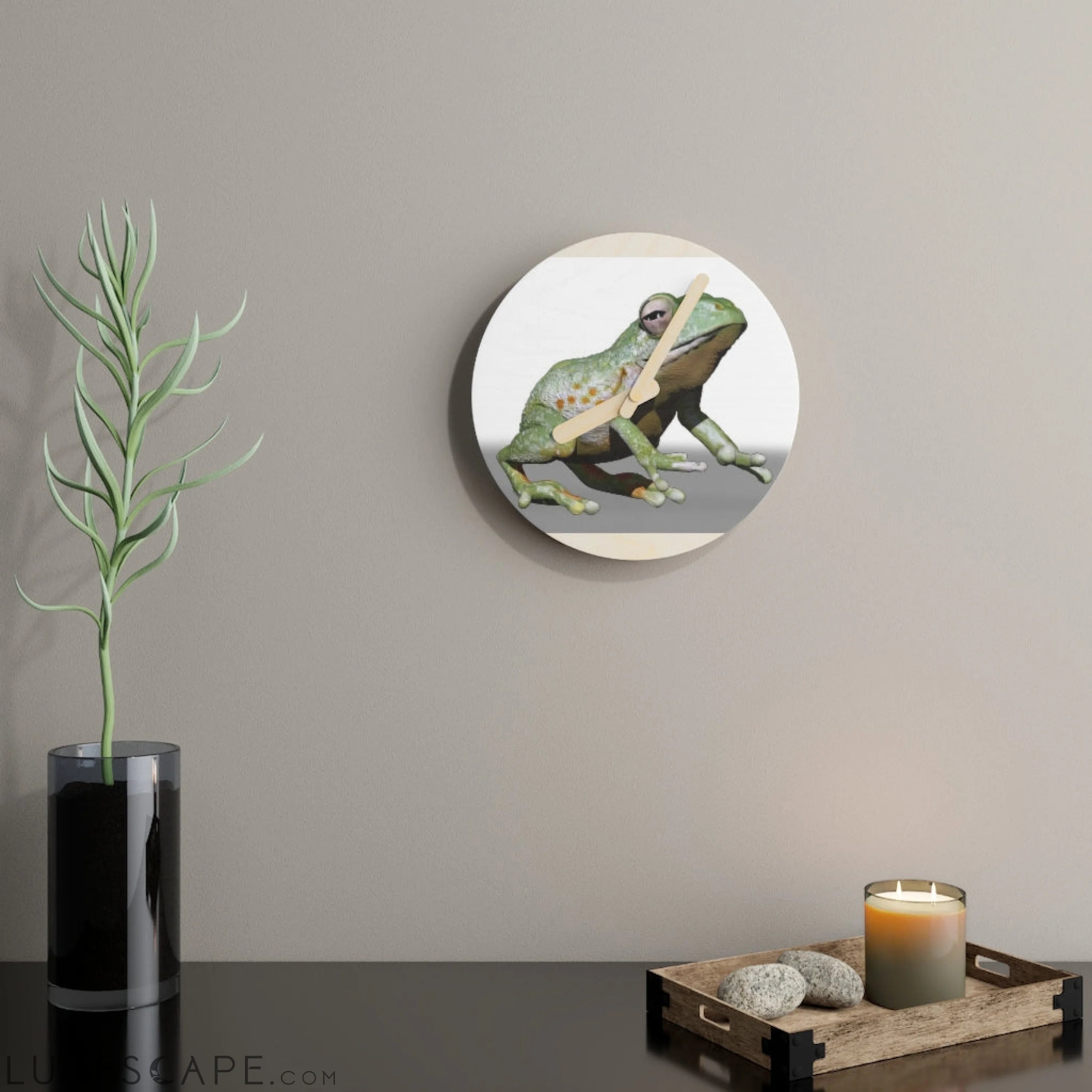 CG Frog Wooden Wall Clock LUNESCAPE