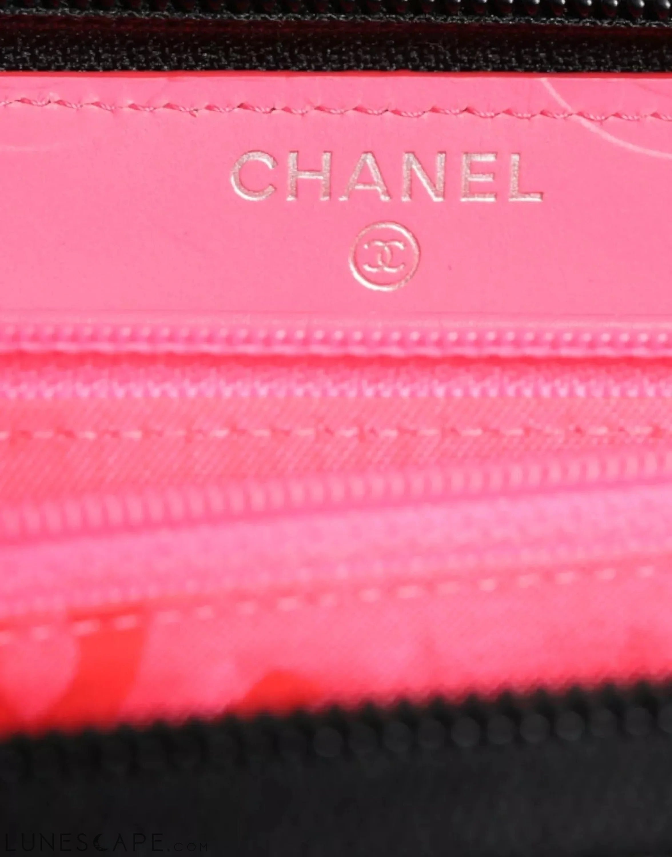 Chanel Black Quilted Leather Logo CC Continental Zip Wallet Wallets - Women
