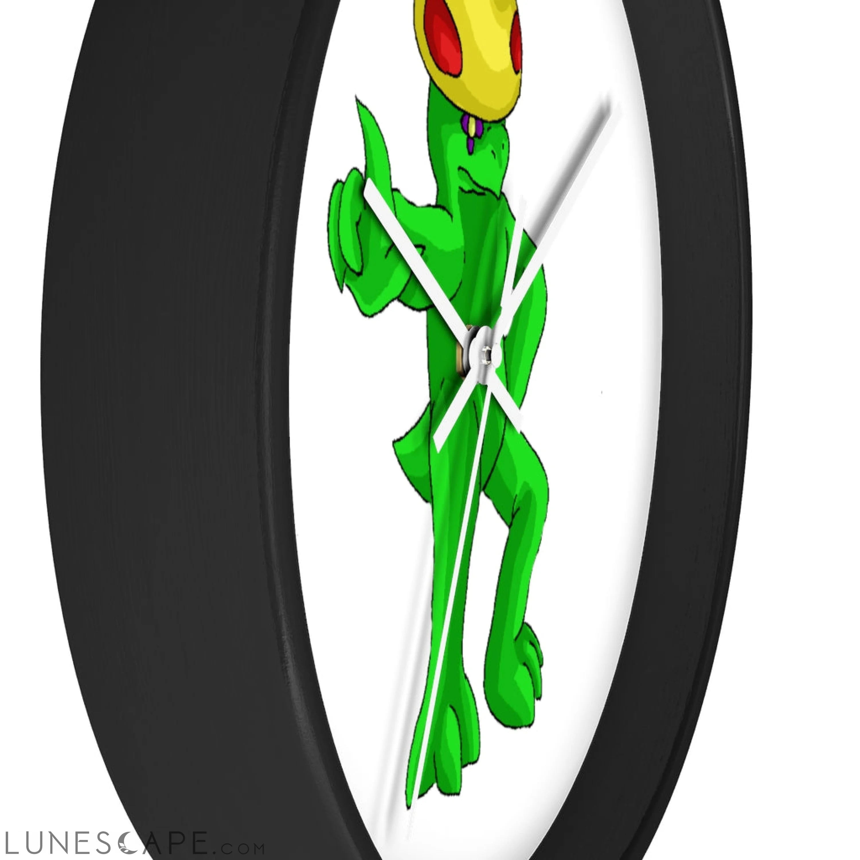 Clawmep Wall clock LUNESCAPE