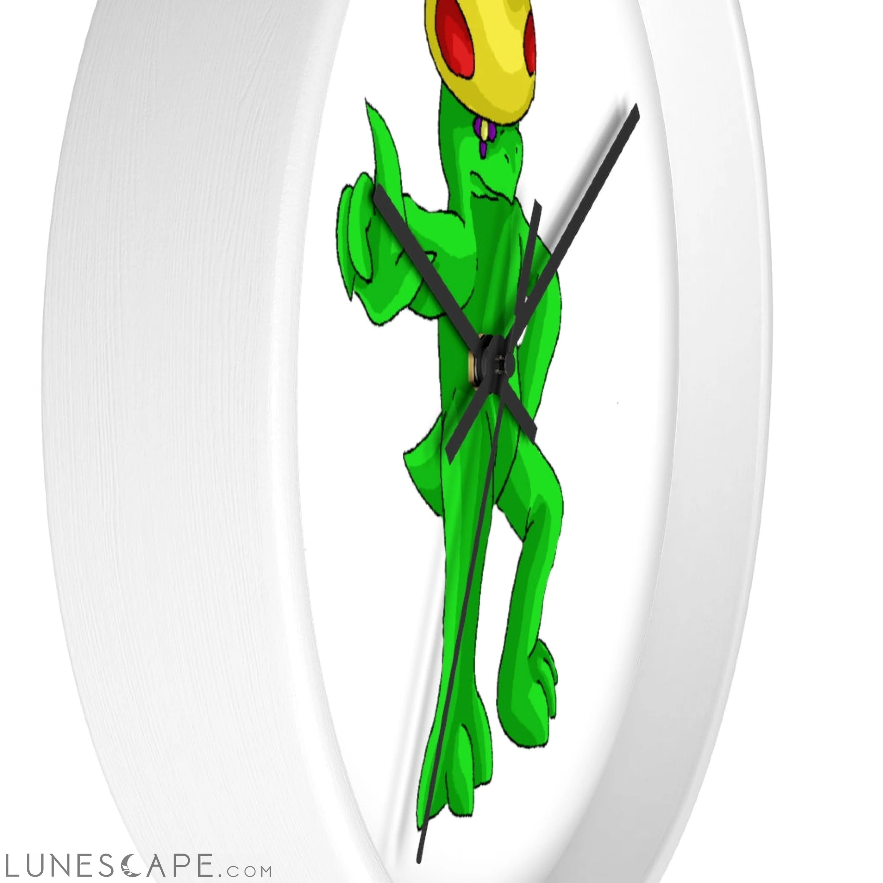 Clawmep Wall clock LUNESCAPE