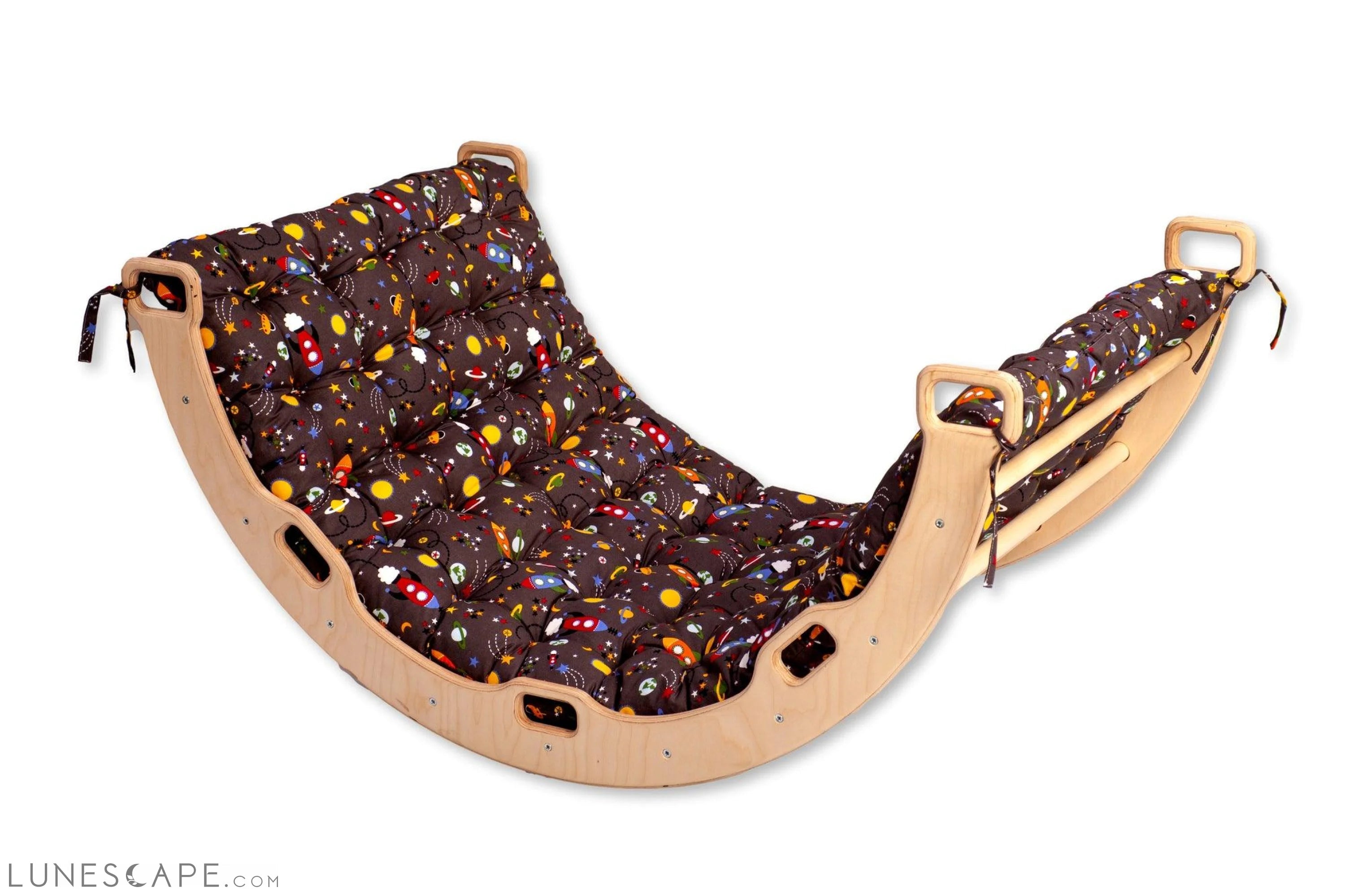 Climbing Arch Rocker with Space Cushion LUNESCAPE