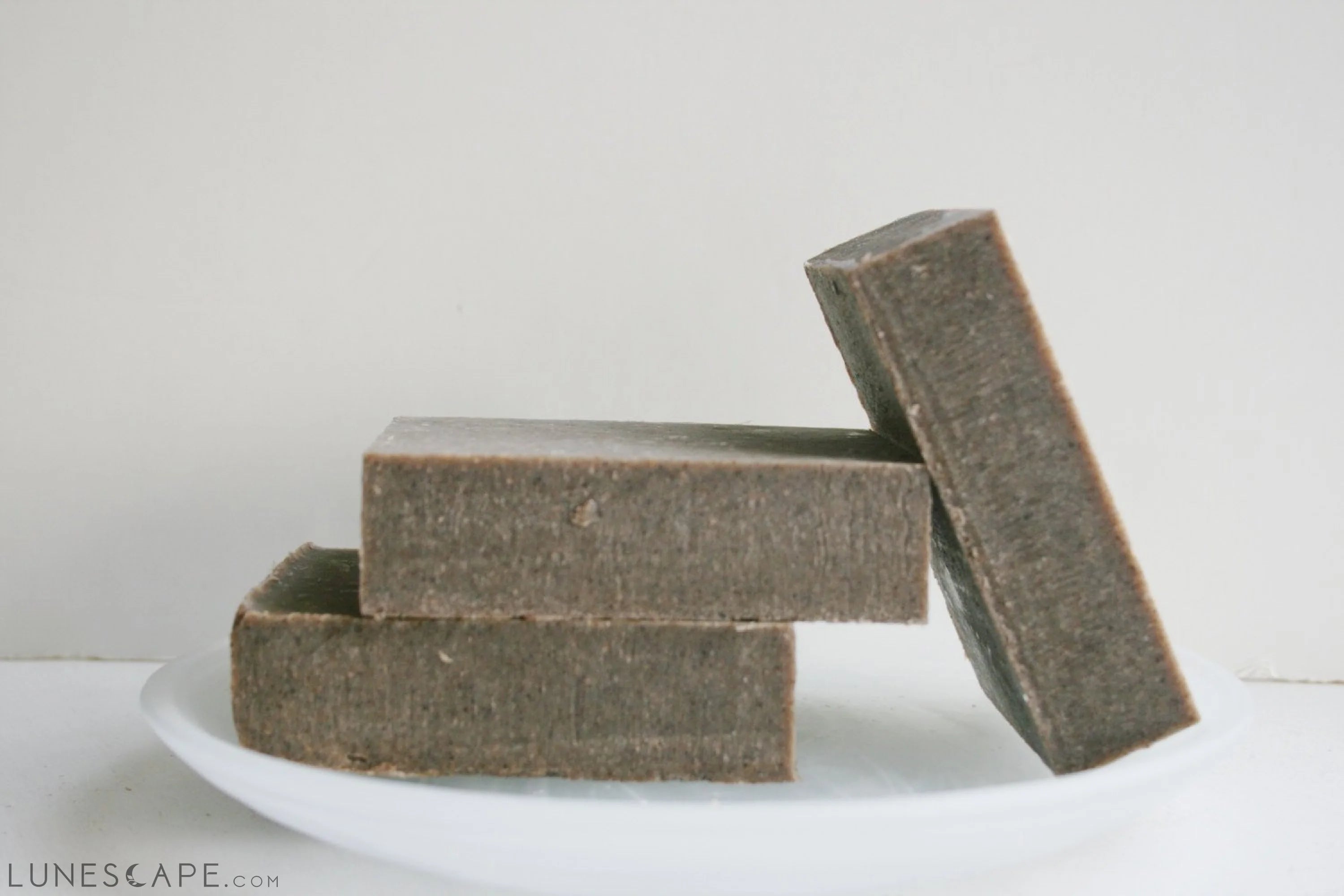 Comfrey & Aloe Soap LUNESCAPE