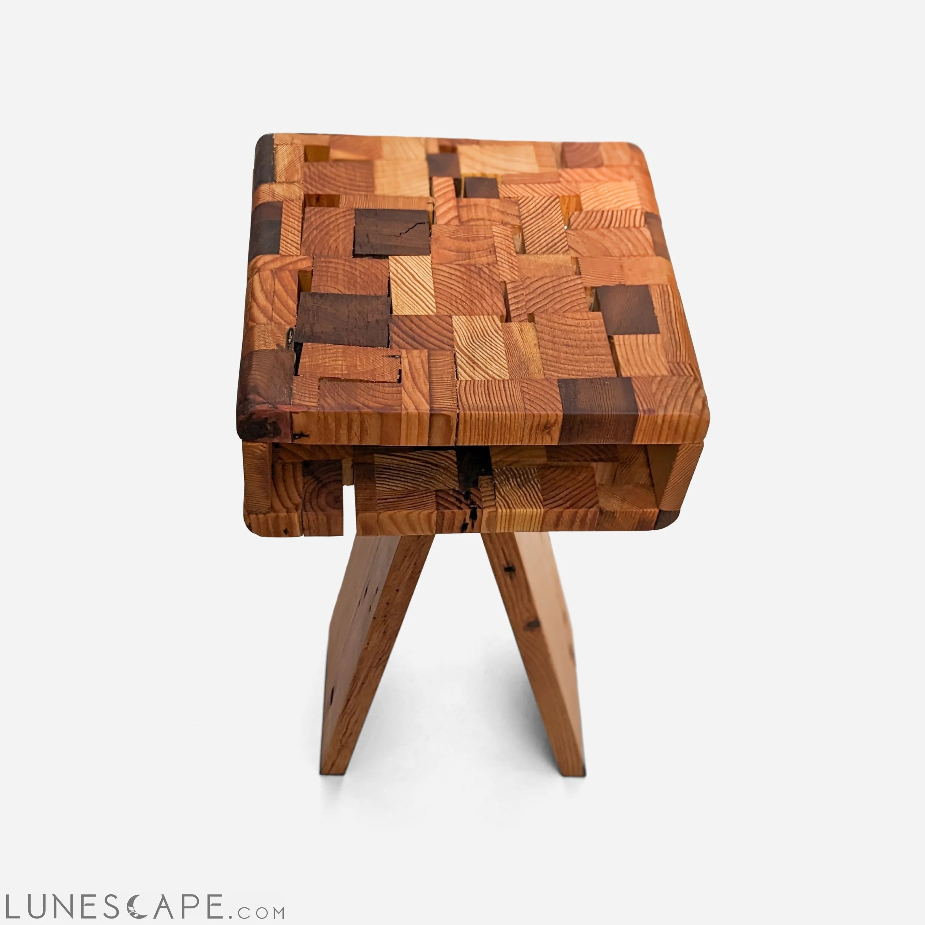 Connie table LUNESCAPE