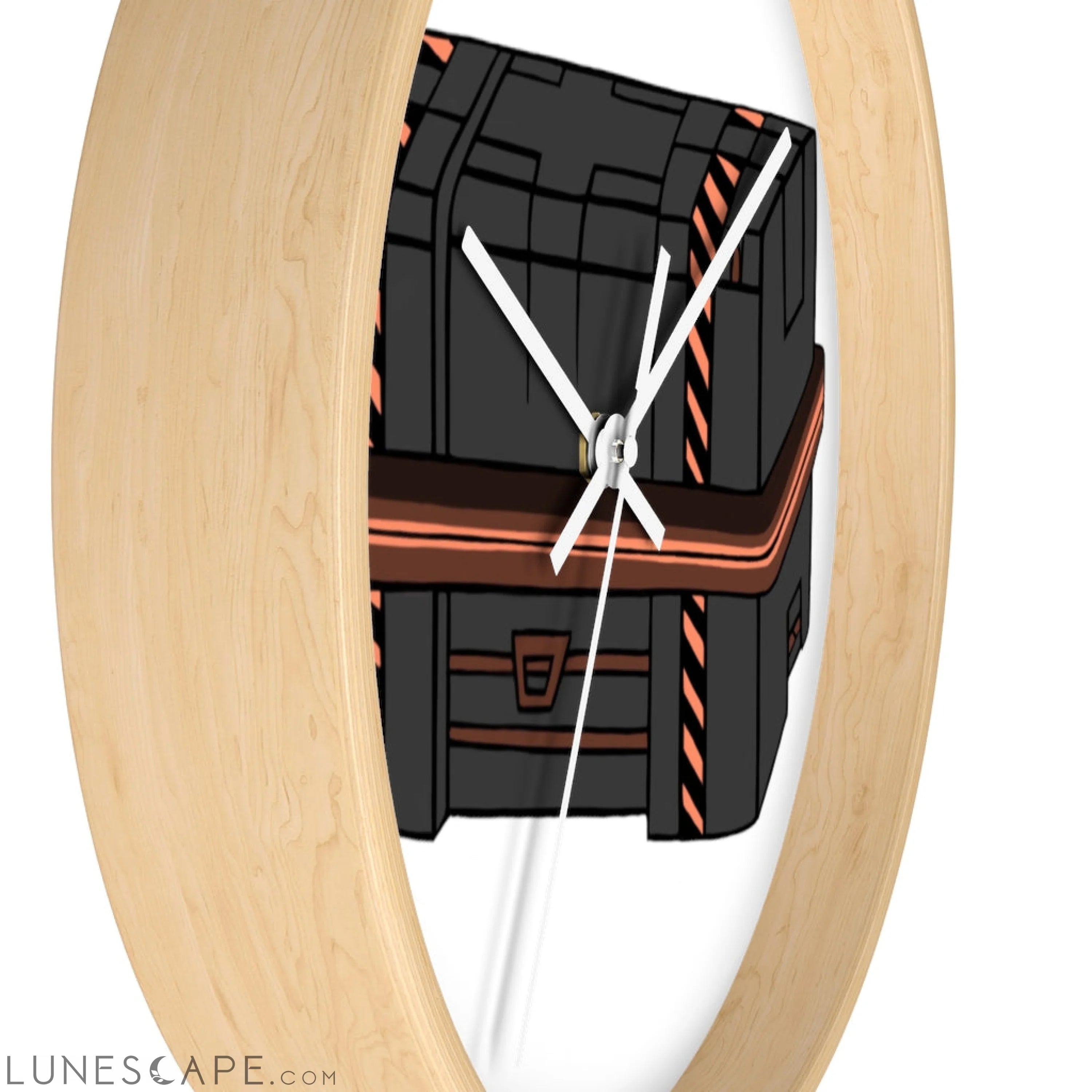Crate Wall clock LUNESCAPE