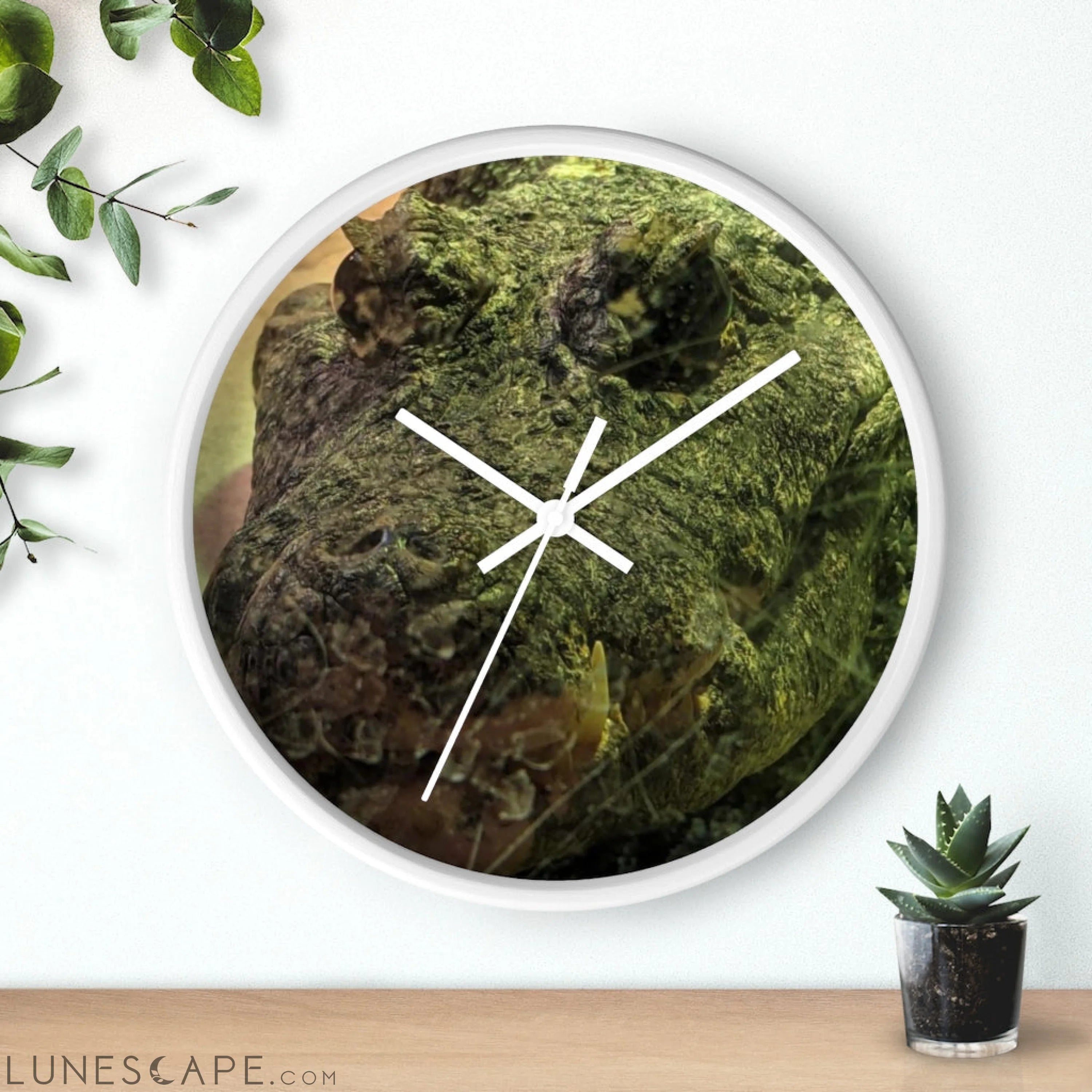 Crocodile Wall clock LUNESCAPE
