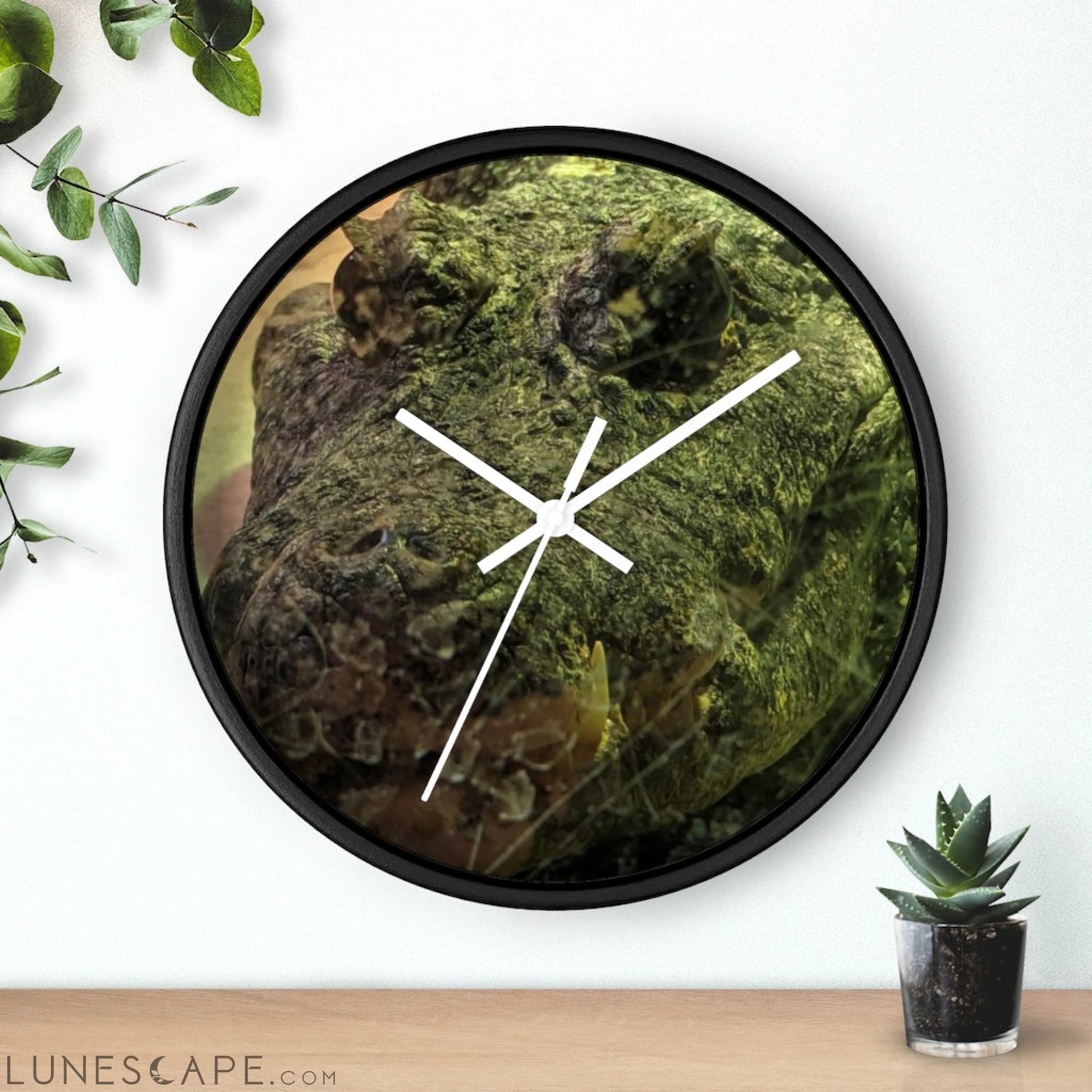 Crocodile Wall clock LUNESCAPE