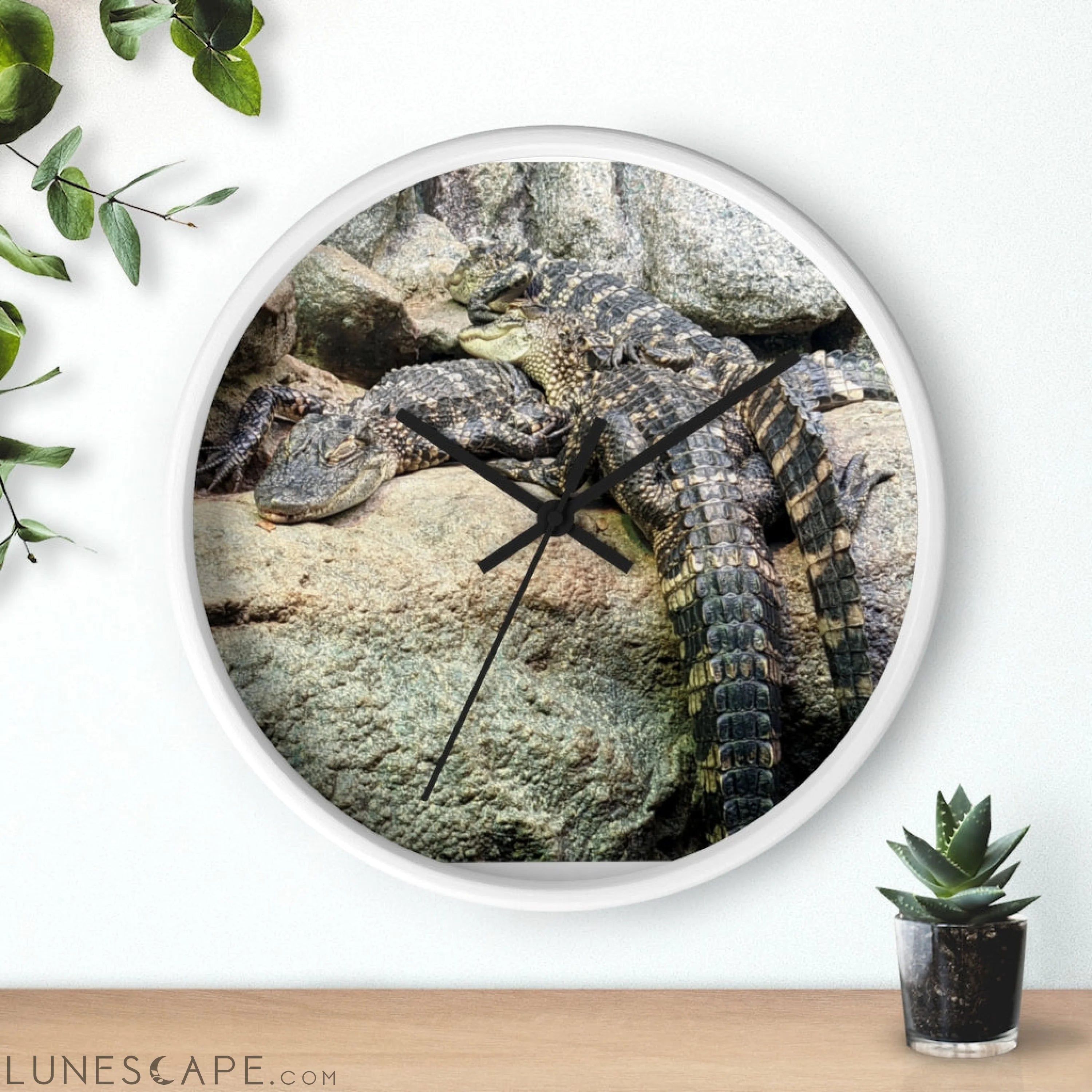 Crocodiles Wall clock LUNESCAPE