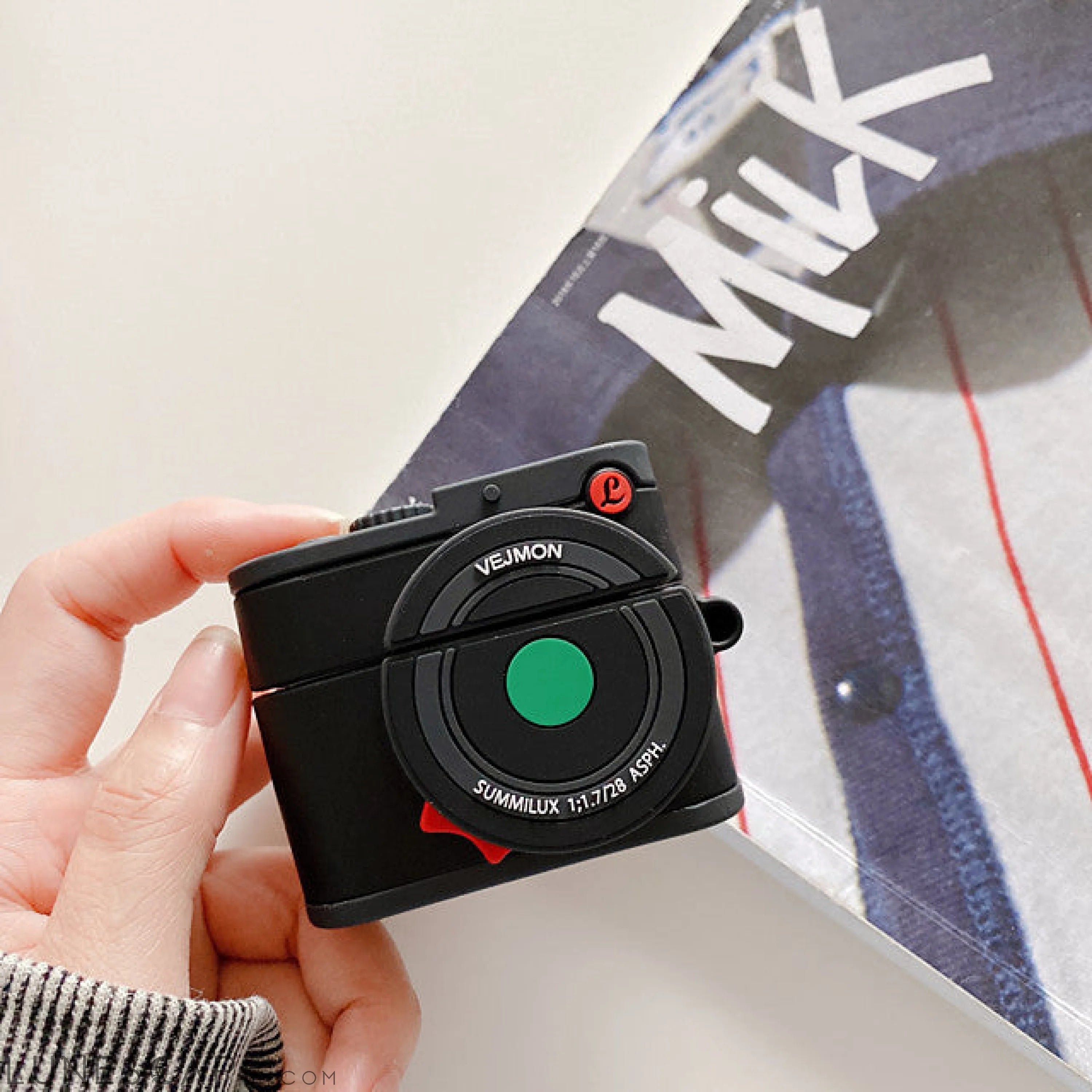 Cute Camera AirPods Case LUNESCAPE