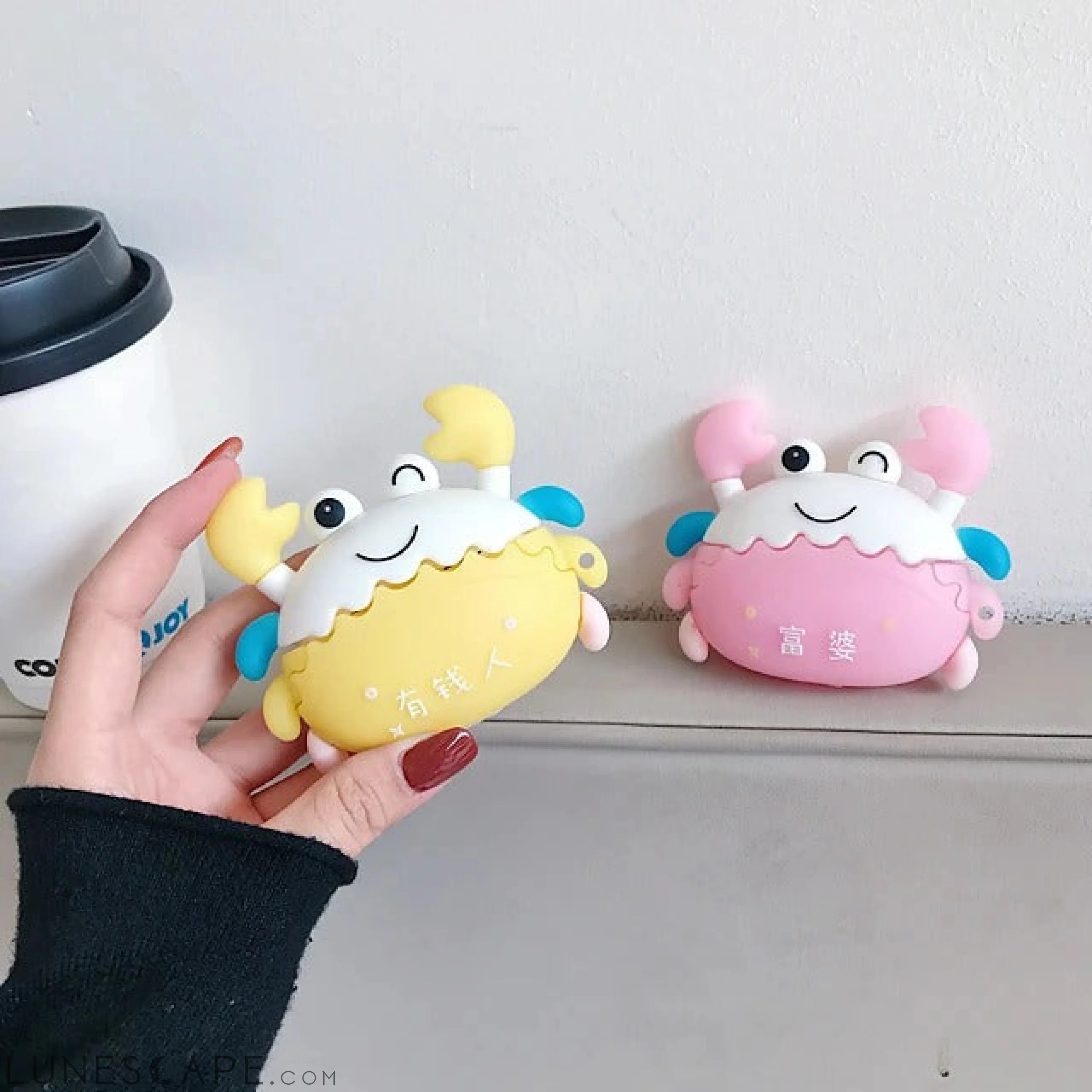 Cute Crab AirPods Case LUNESCAPE
