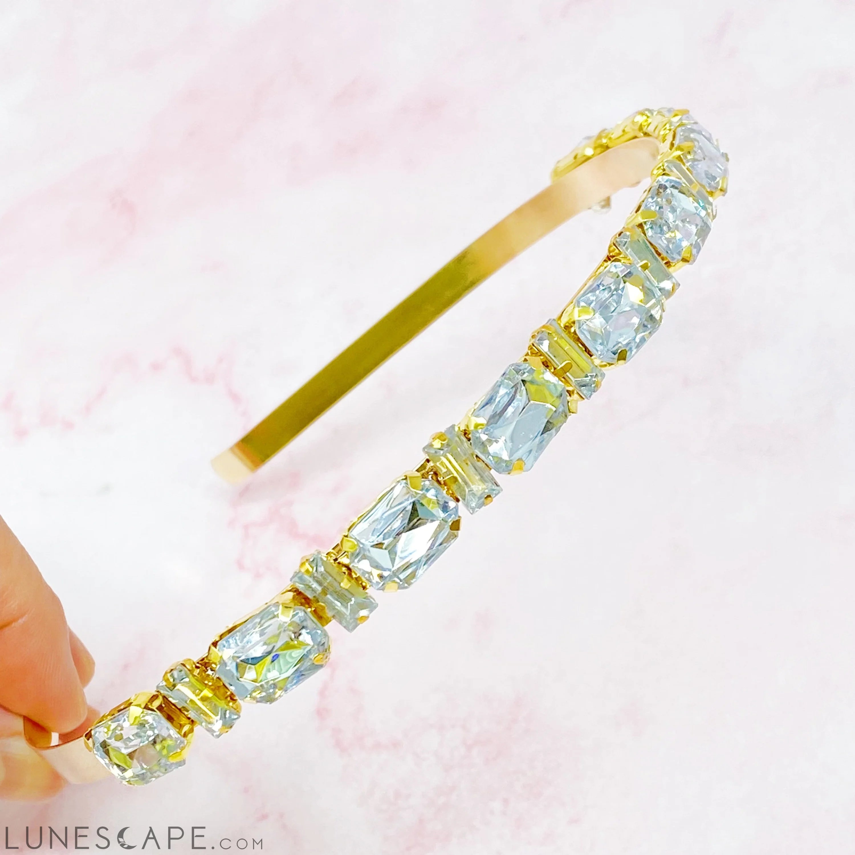 Diamonds in a Row Headband LUNESCAPE