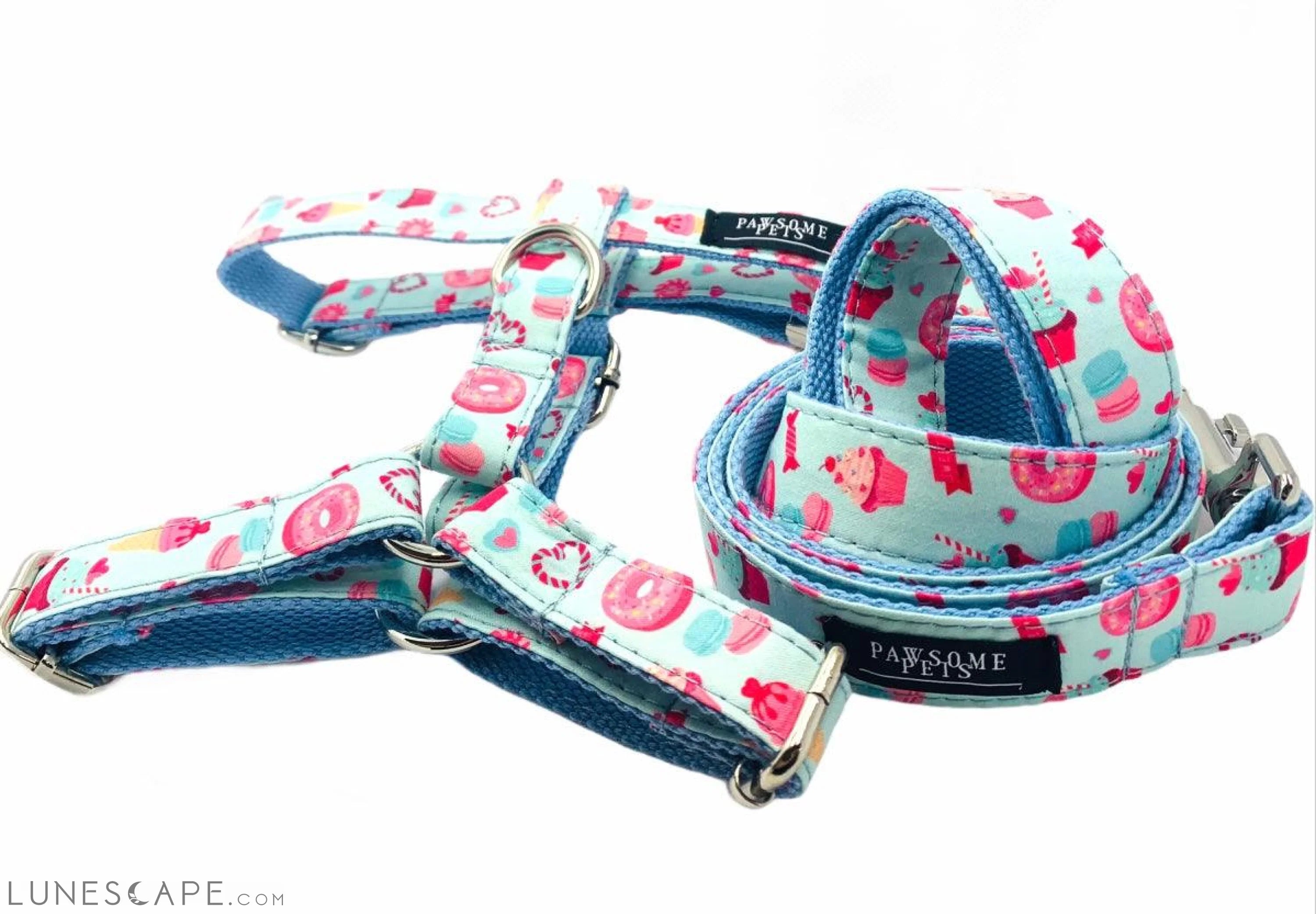 Dog Harness, Leash & Bandana Step in Bundle - Donut Bonut (2 Pieces) LUNESCAPE