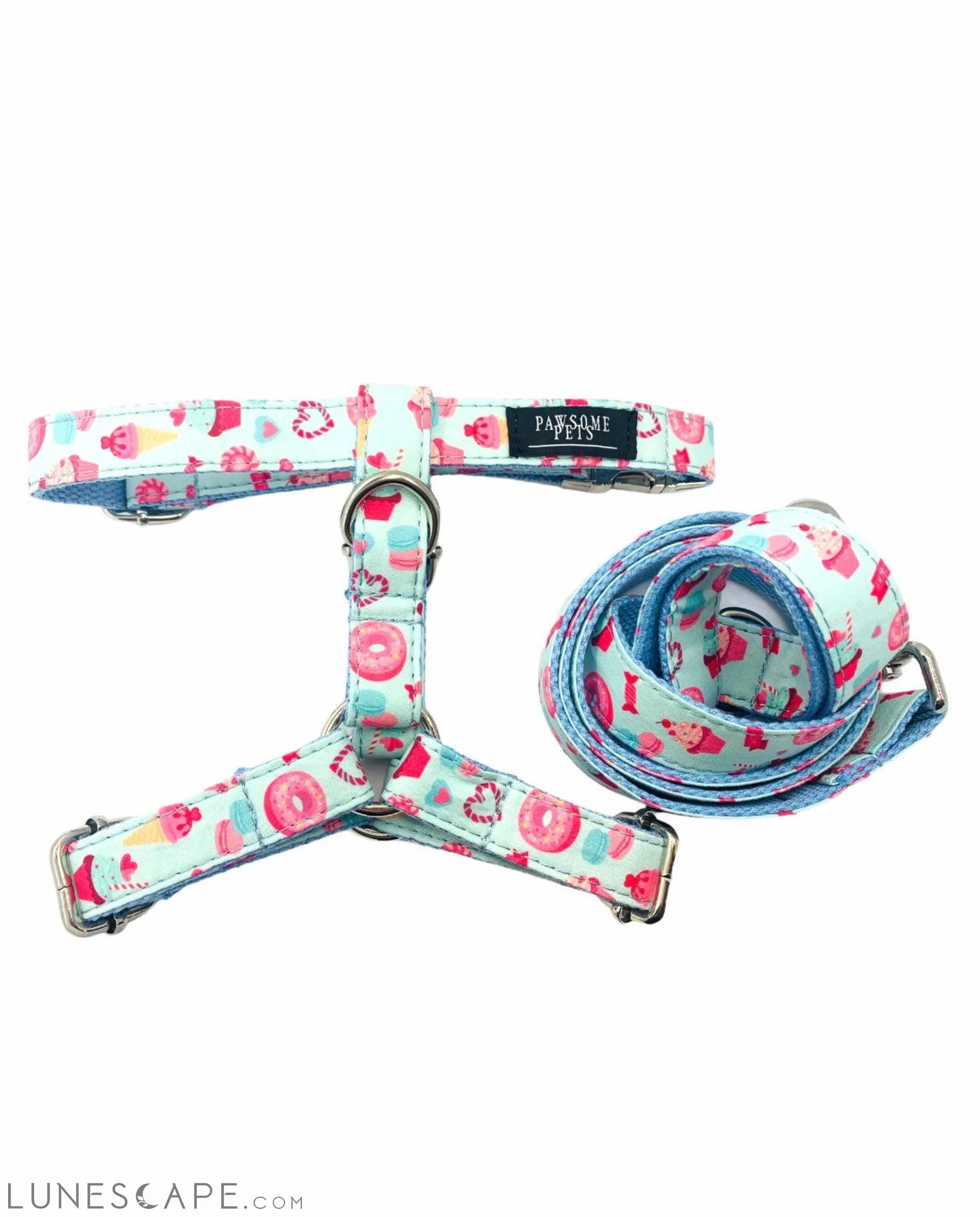 Dog Harness, Leash & Bandana Step in Bundle - Donut Bonut (2 Pieces) LUNESCAPE