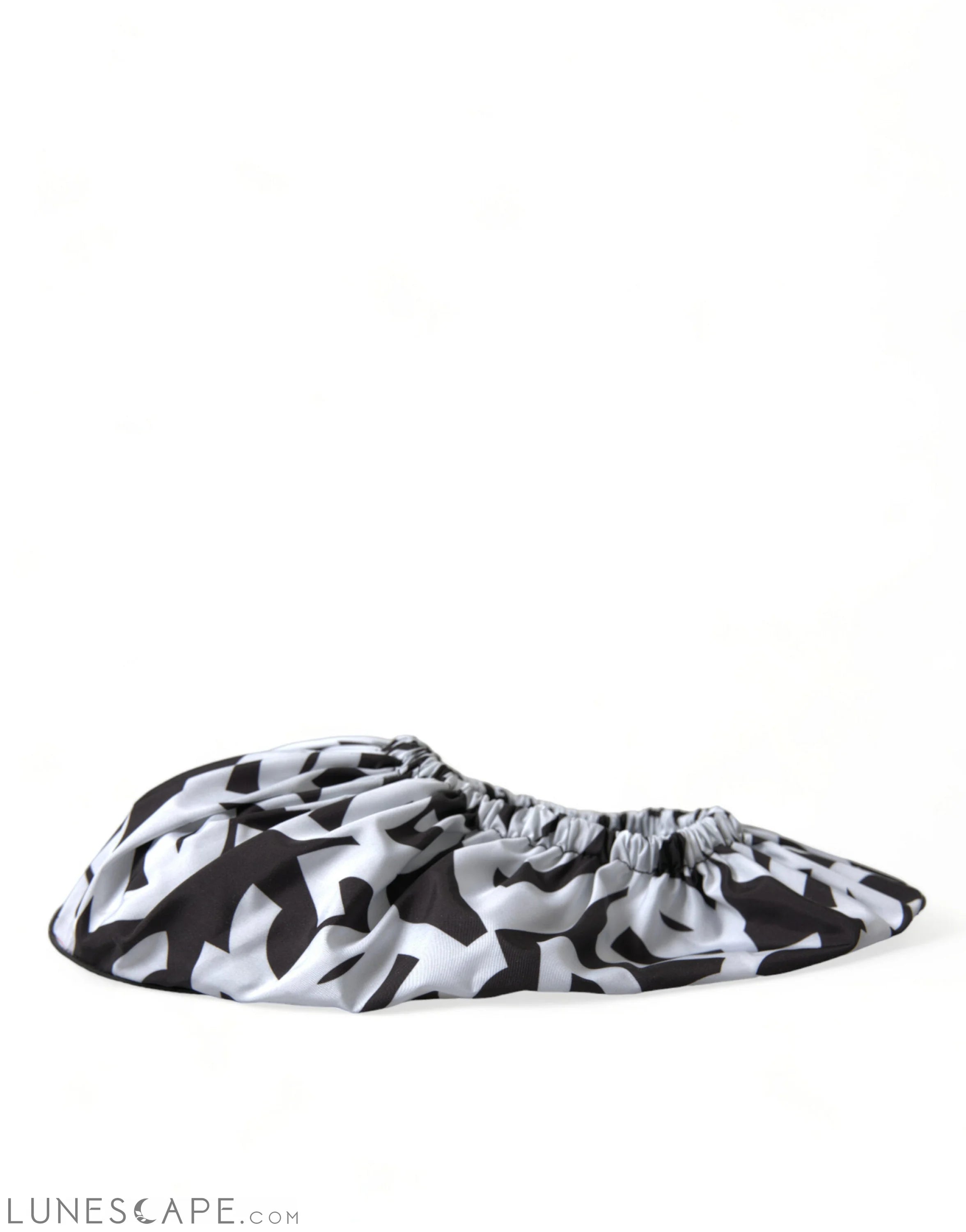 Dolce & Gabbana Chic Monochrome Slip-On Flats LUNESCAPE