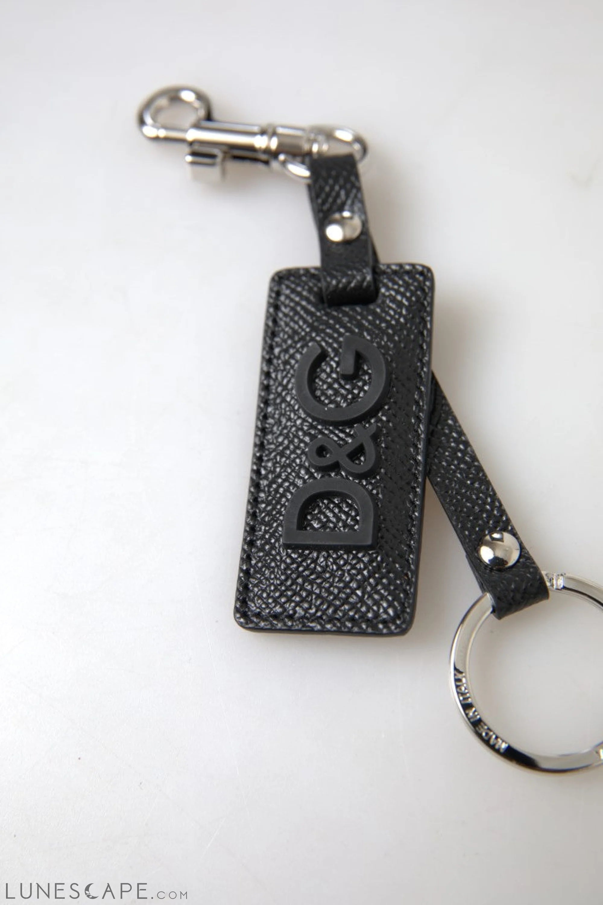 Dolce & Gabbana Elegant Black Leather Keyring Accessory LUNESCAPE
