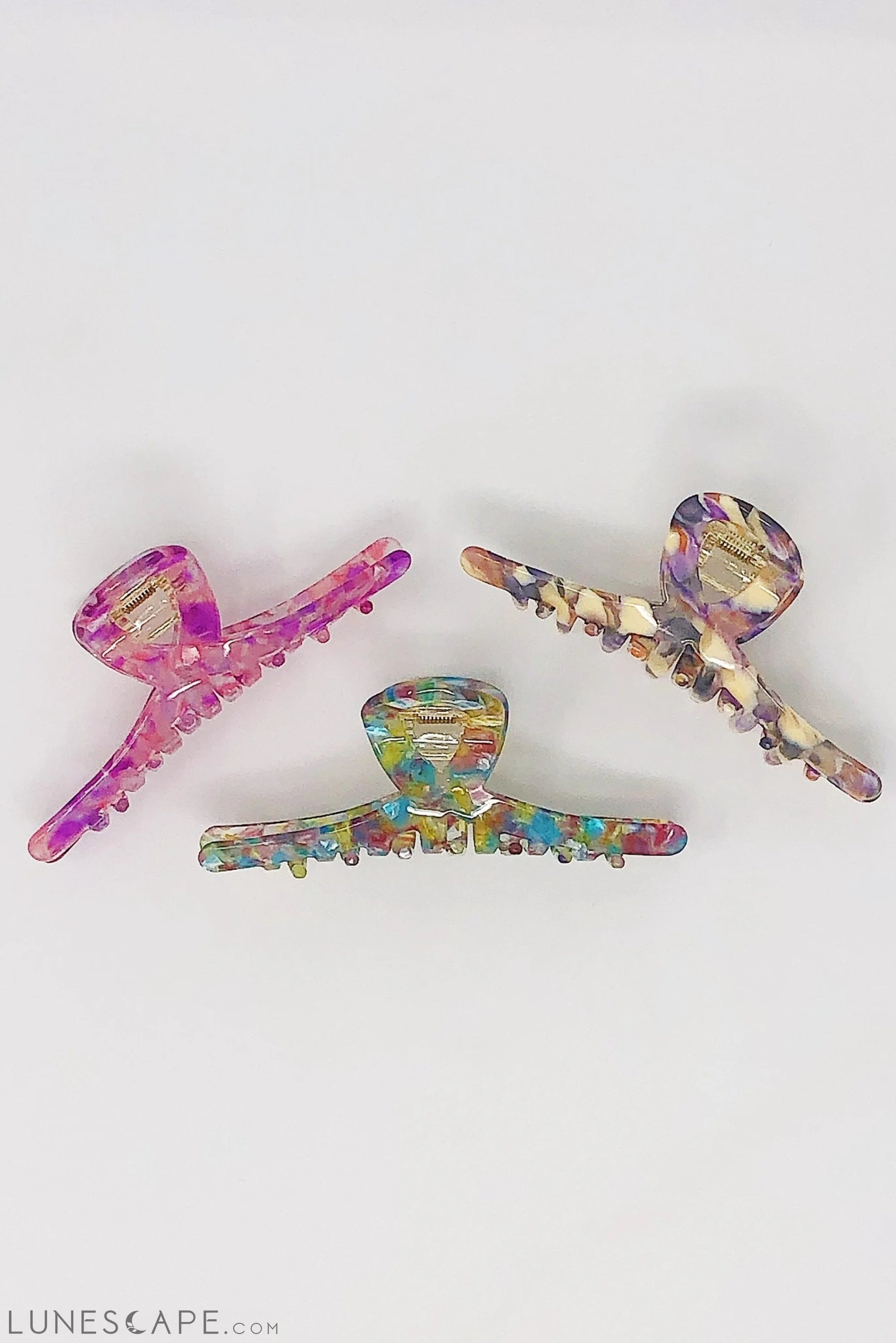 Elegant Script Hair Claw LUNESCAPE