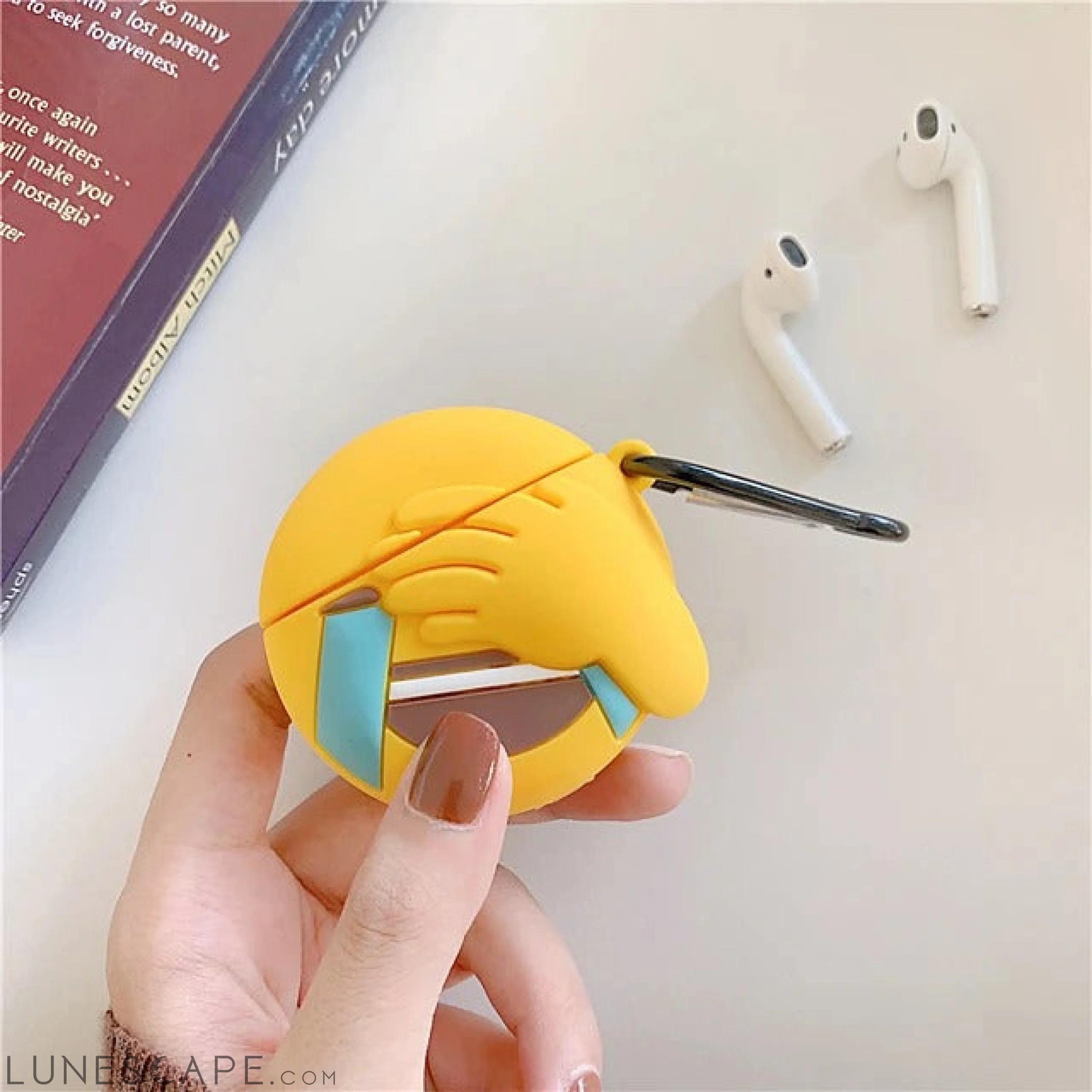 Emoticons AirPods Headphone Case LUNESCAPE