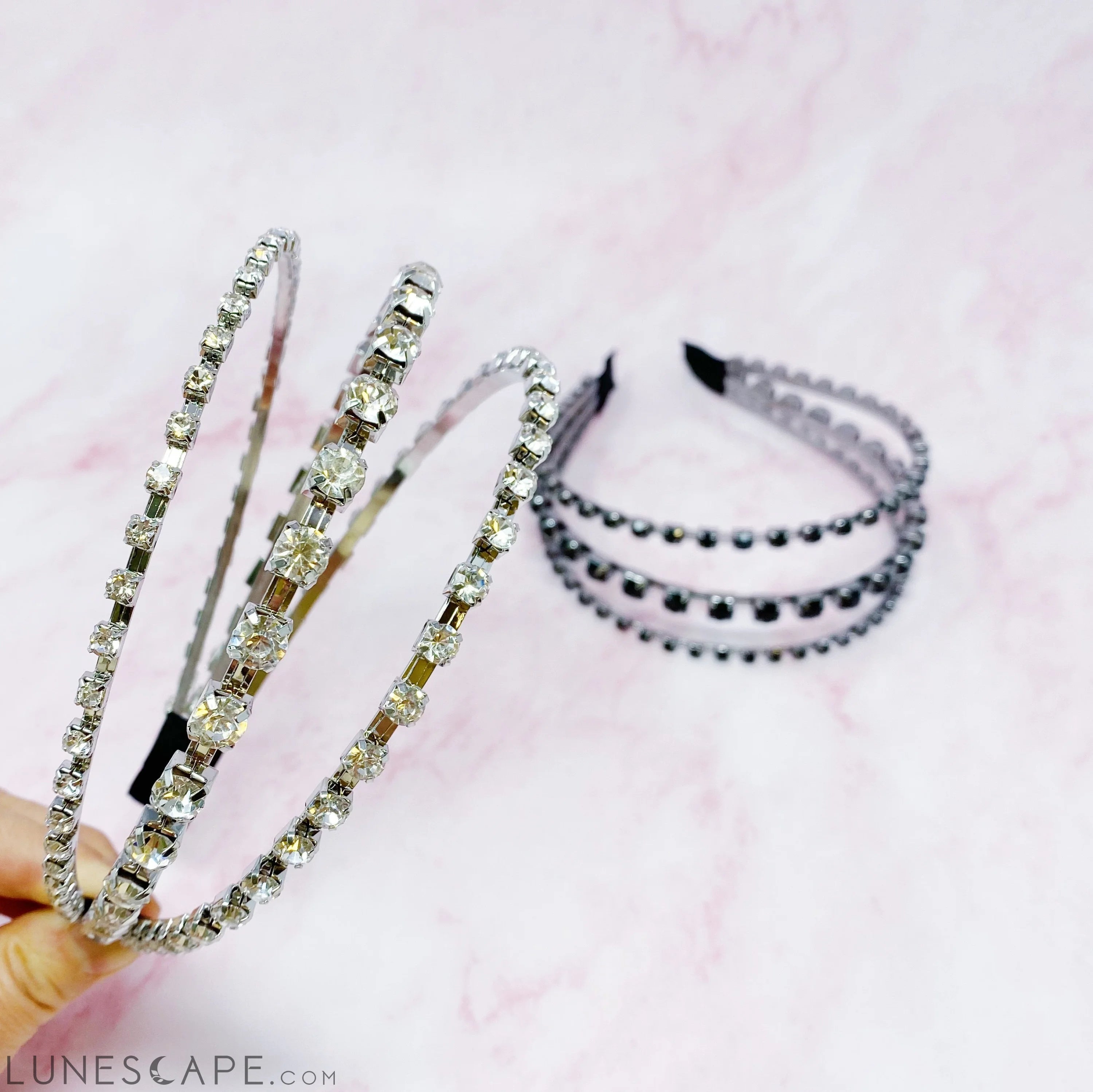 Ensemble of Shine Headband LUNESCAPE