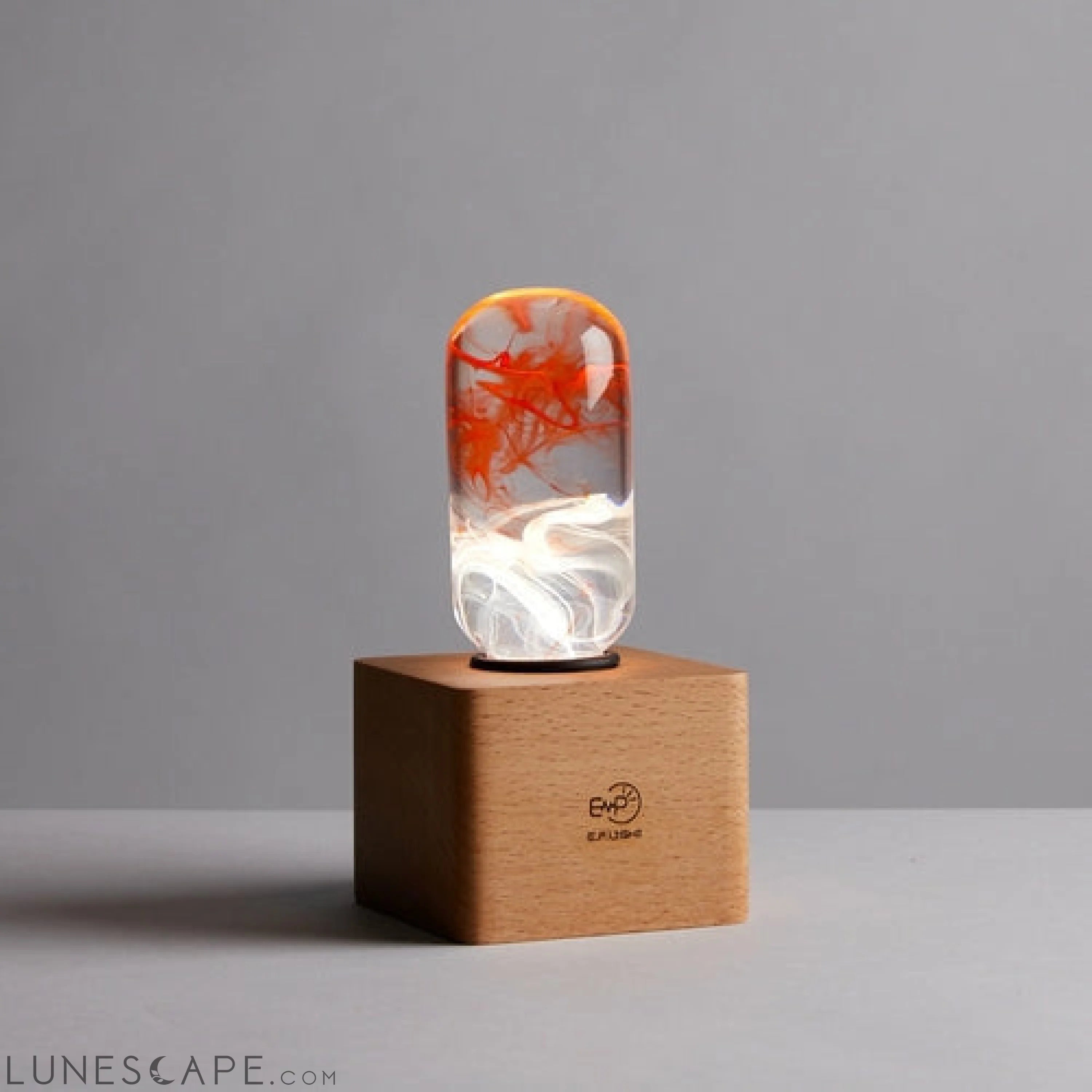 EP Light - Tango LUNESCAPE