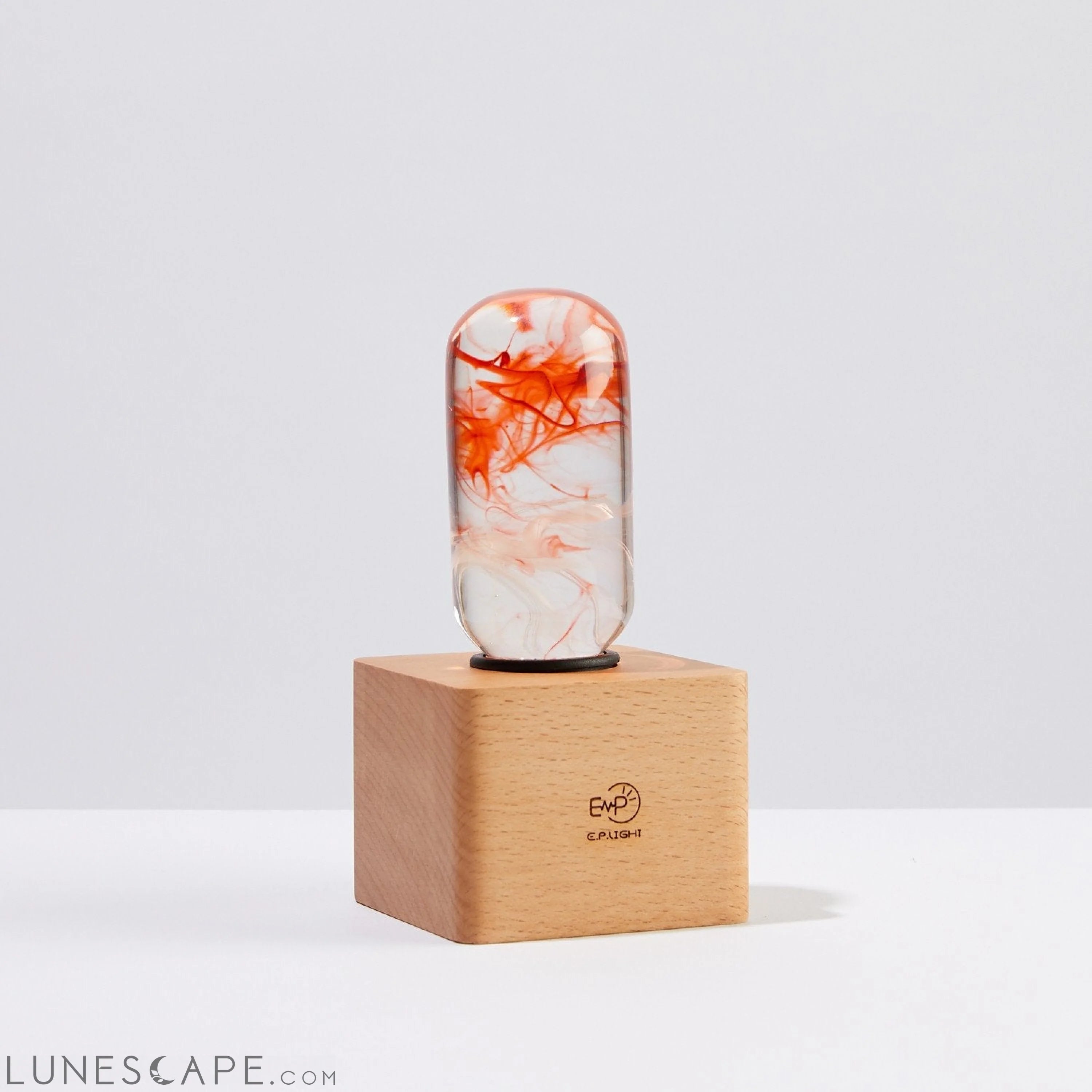 EP Light - Tango LUNESCAPE