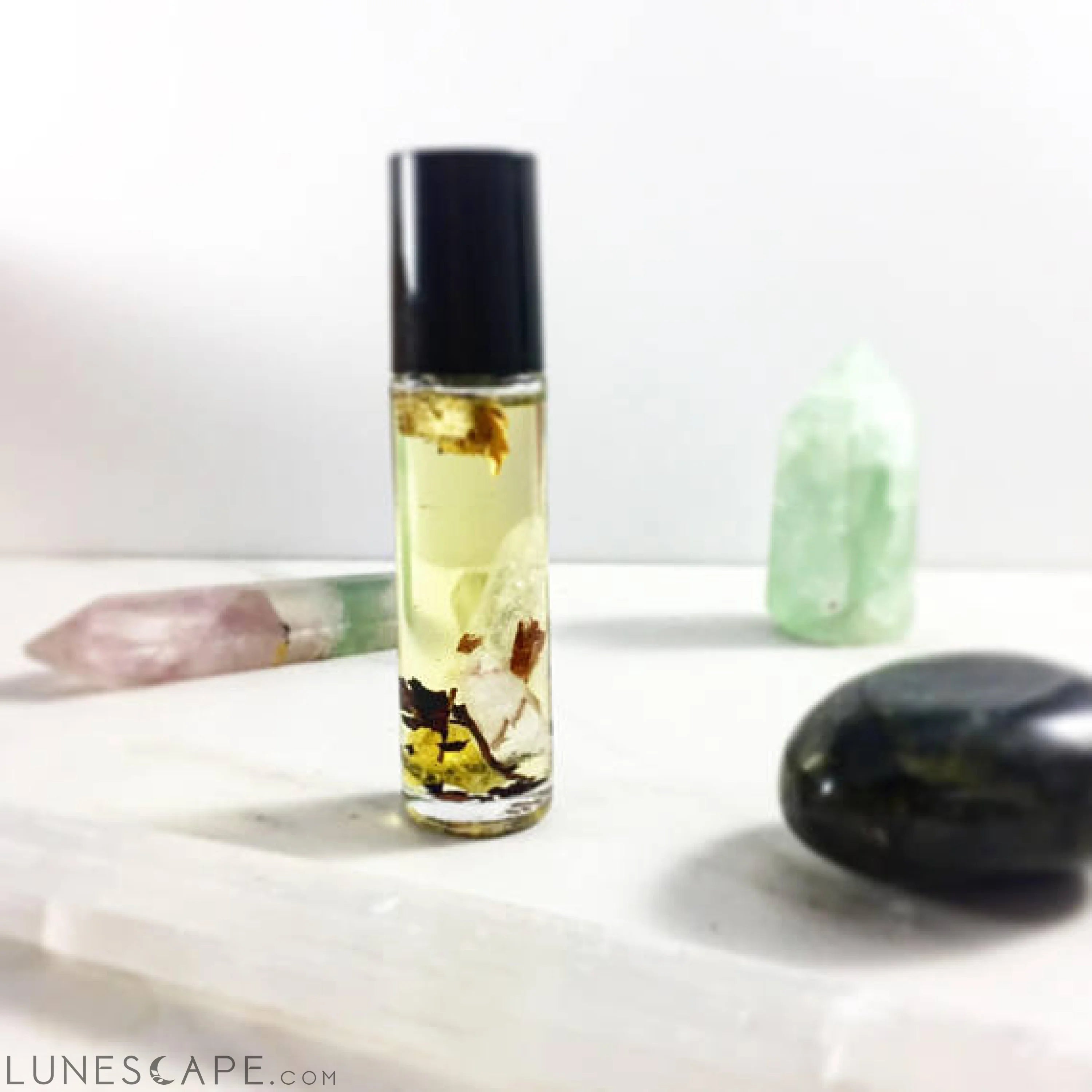 Essential Oil Blend with Crystals Frankincense LUNESCAPE