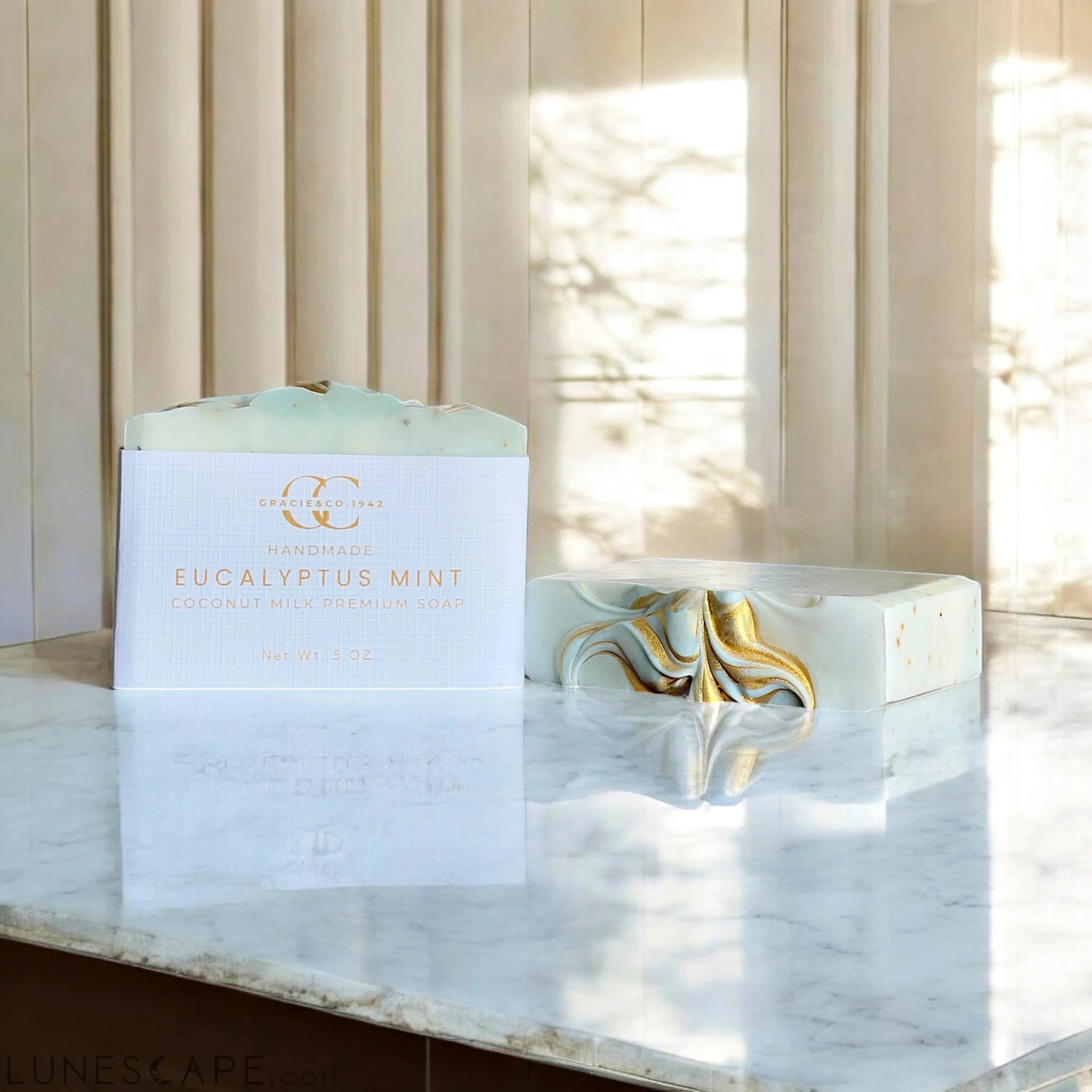 Eucalyptus Mint Handmade Soap (Coconut Milk) LUNESCAPE
