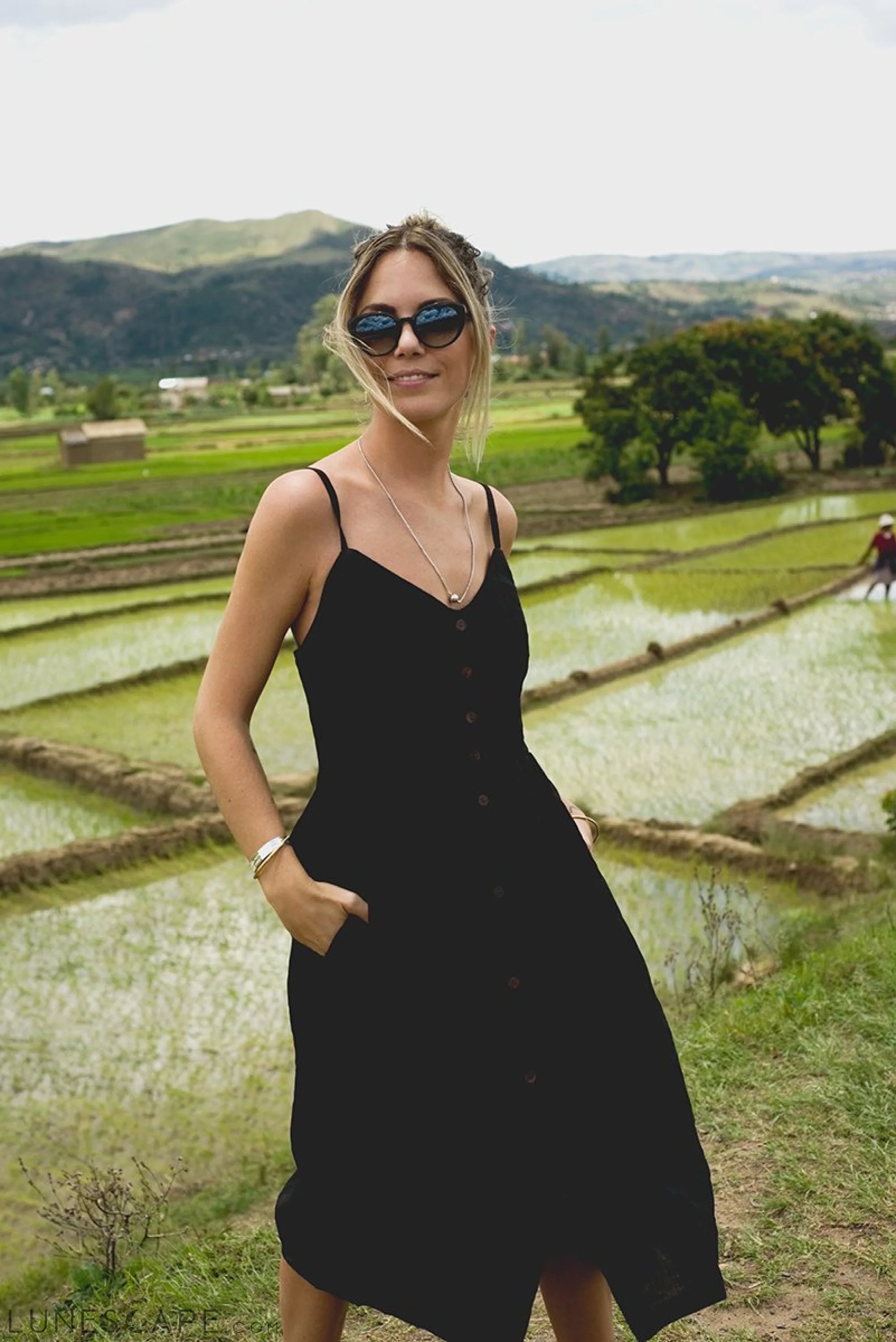 Everly Dress - Black LUNESCAPE