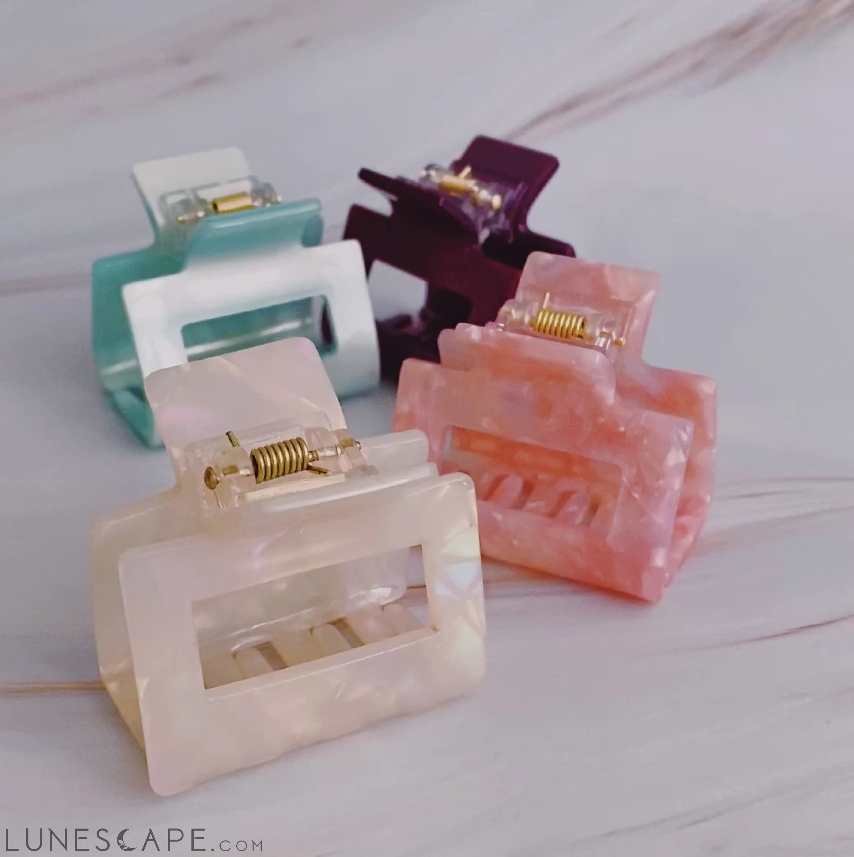 Everyday Perfect Hair Claw LUNESCAPE