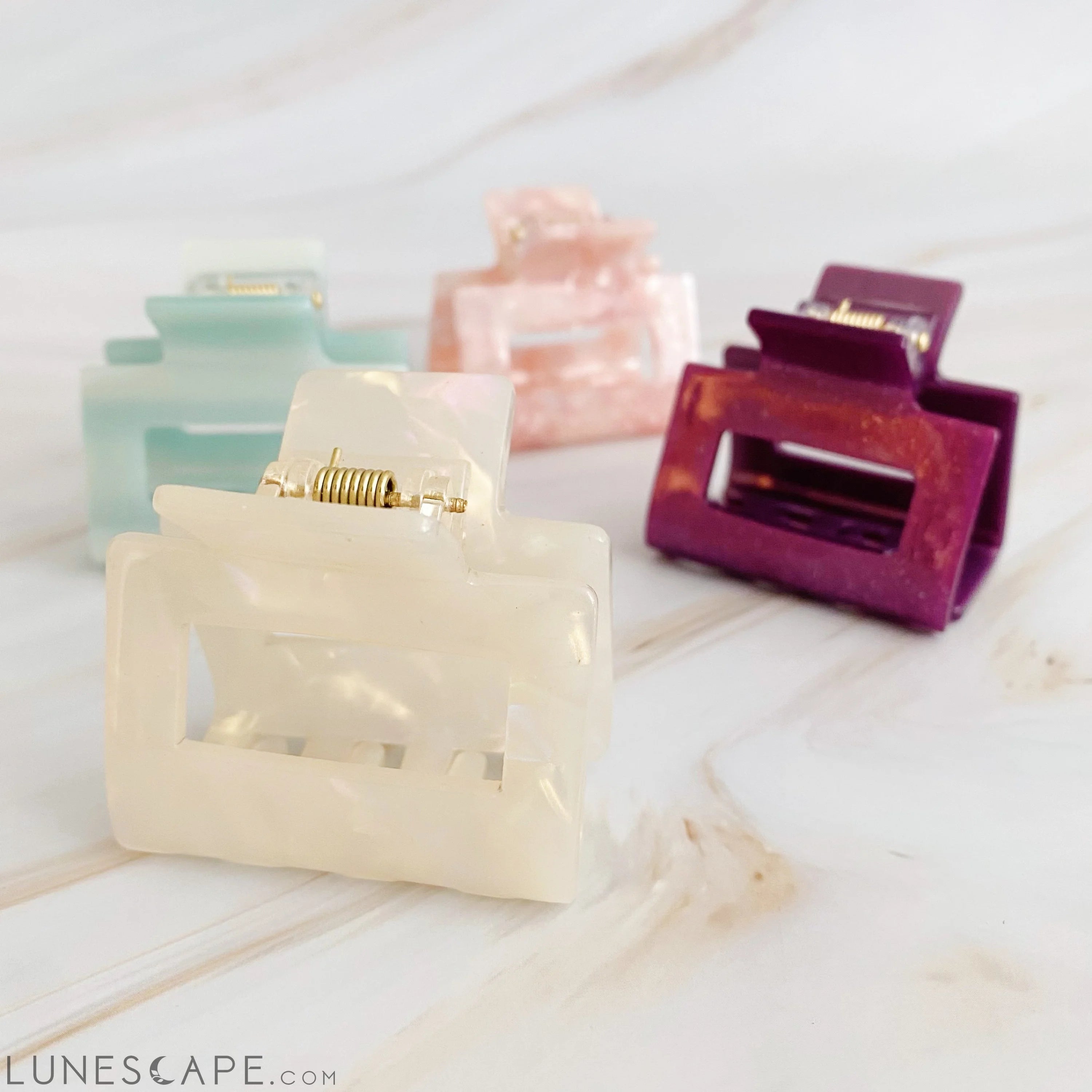 Everyday Perfect Hair Claw LUNESCAPE