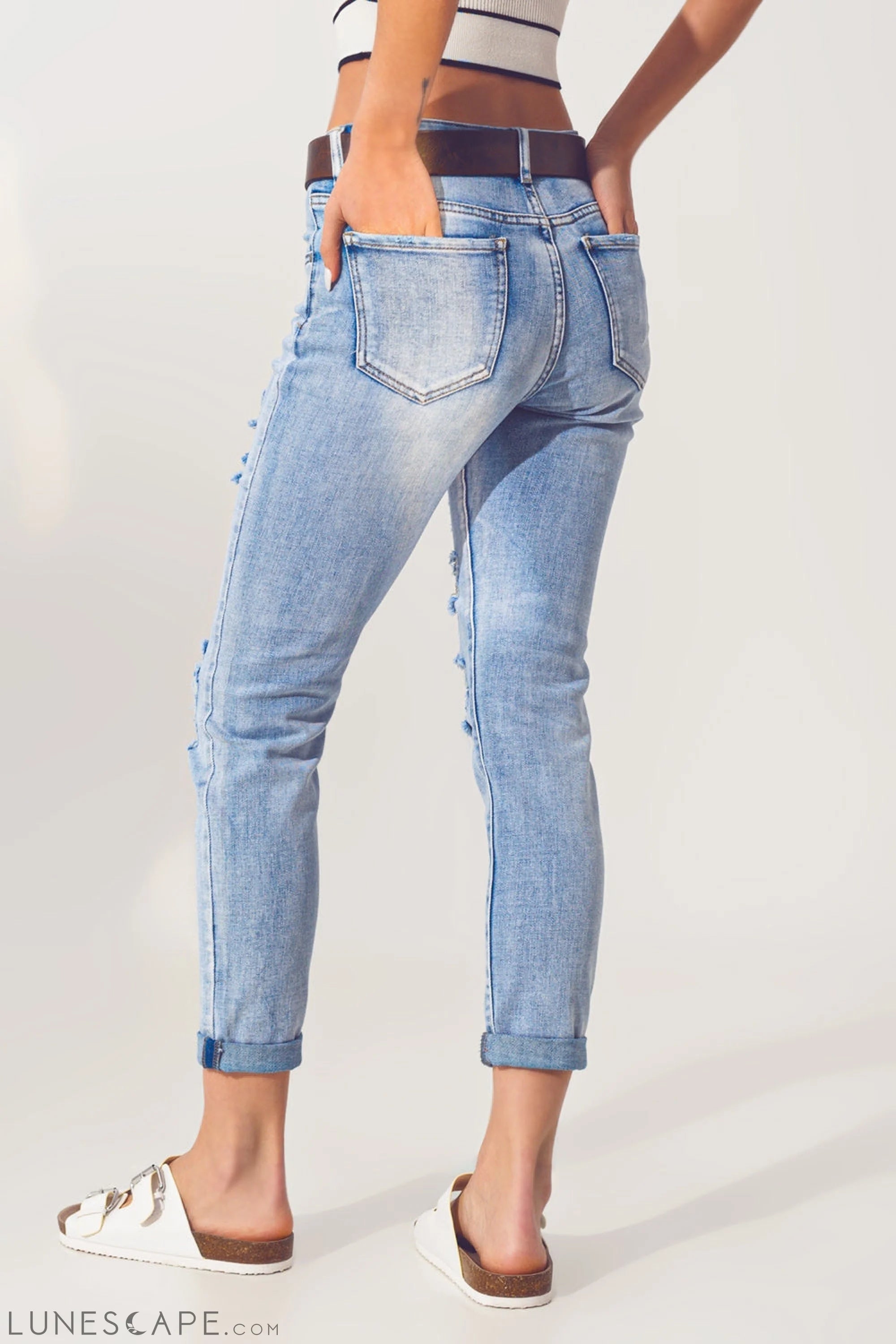 Extreme Rip Jean in Bleach Blue LUNESCAPE