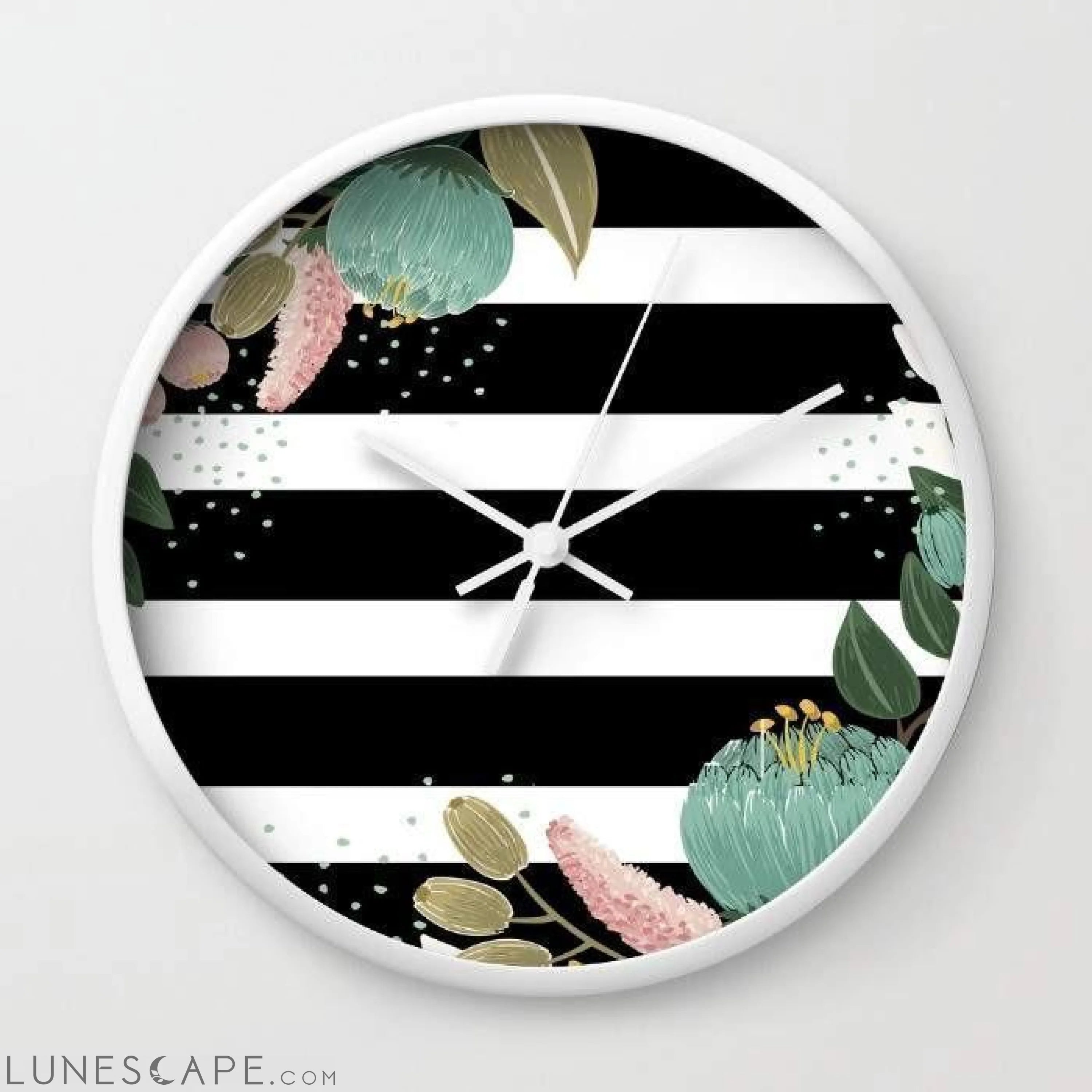 Fancy Lines Wall Clock LUNESCAPE