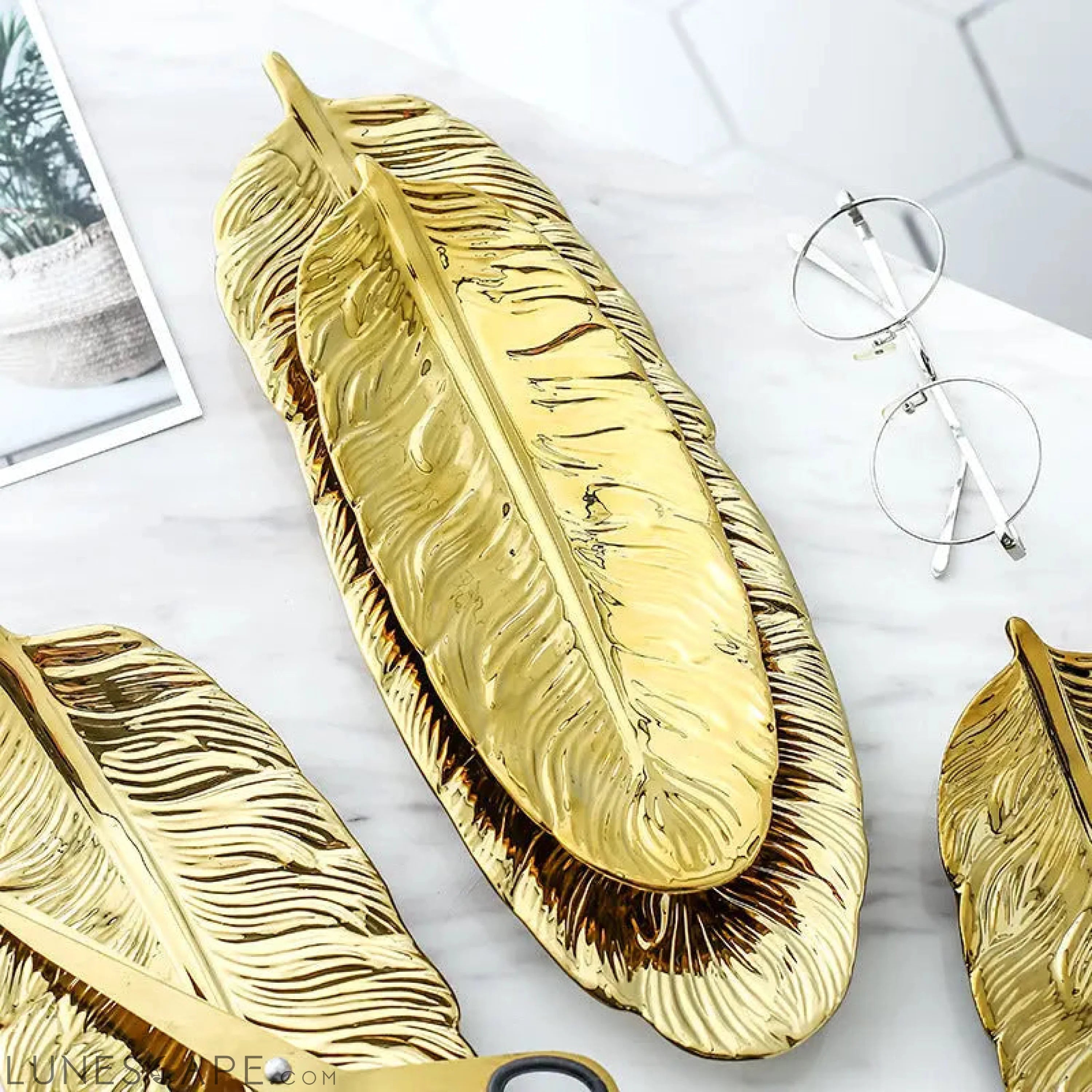 Feather Decorative Serving Plate LUNESCAPE