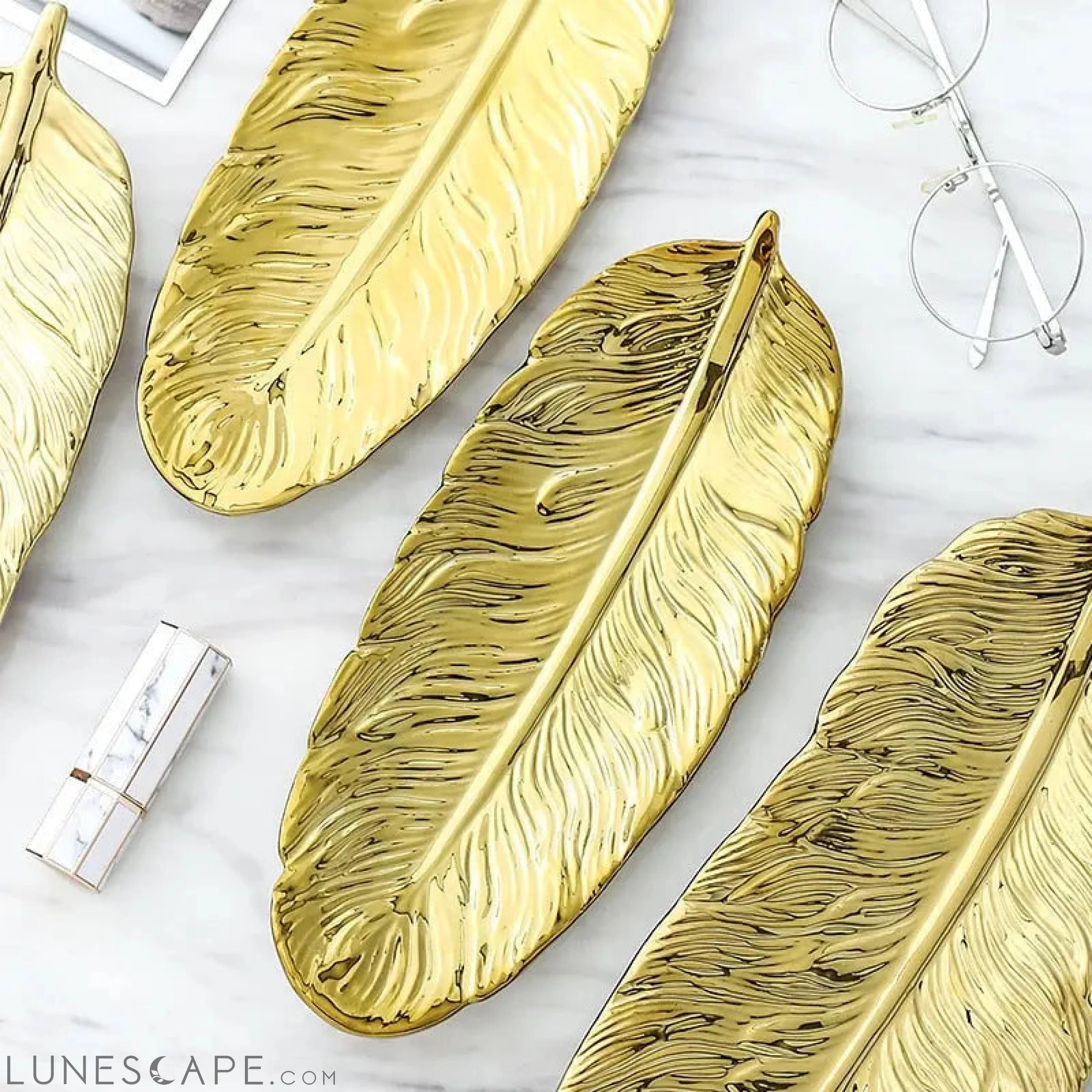 Feather Decorative Serving Plate LUNESCAPE