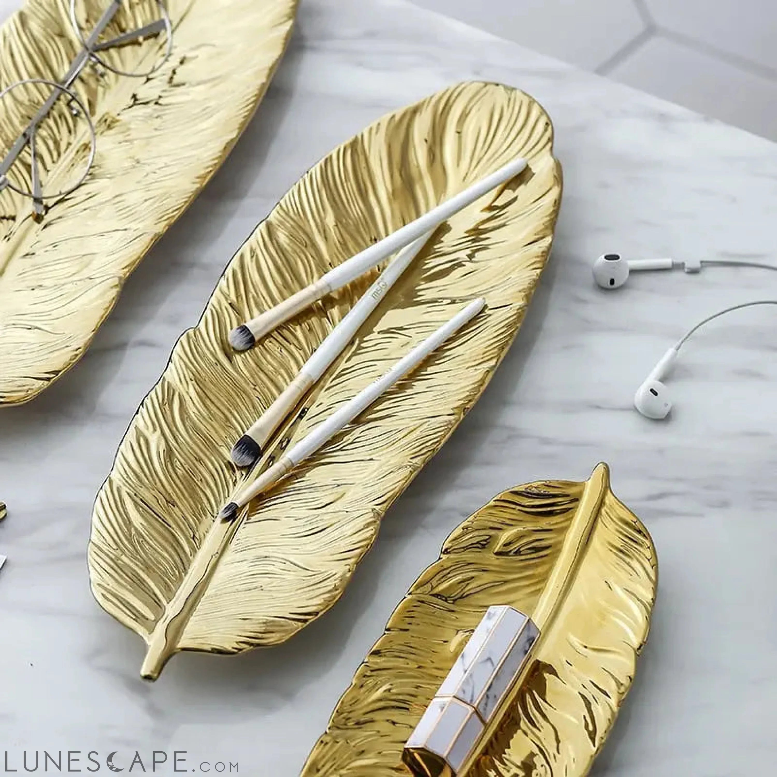 Feather Decorative Serving Plate LUNESCAPE