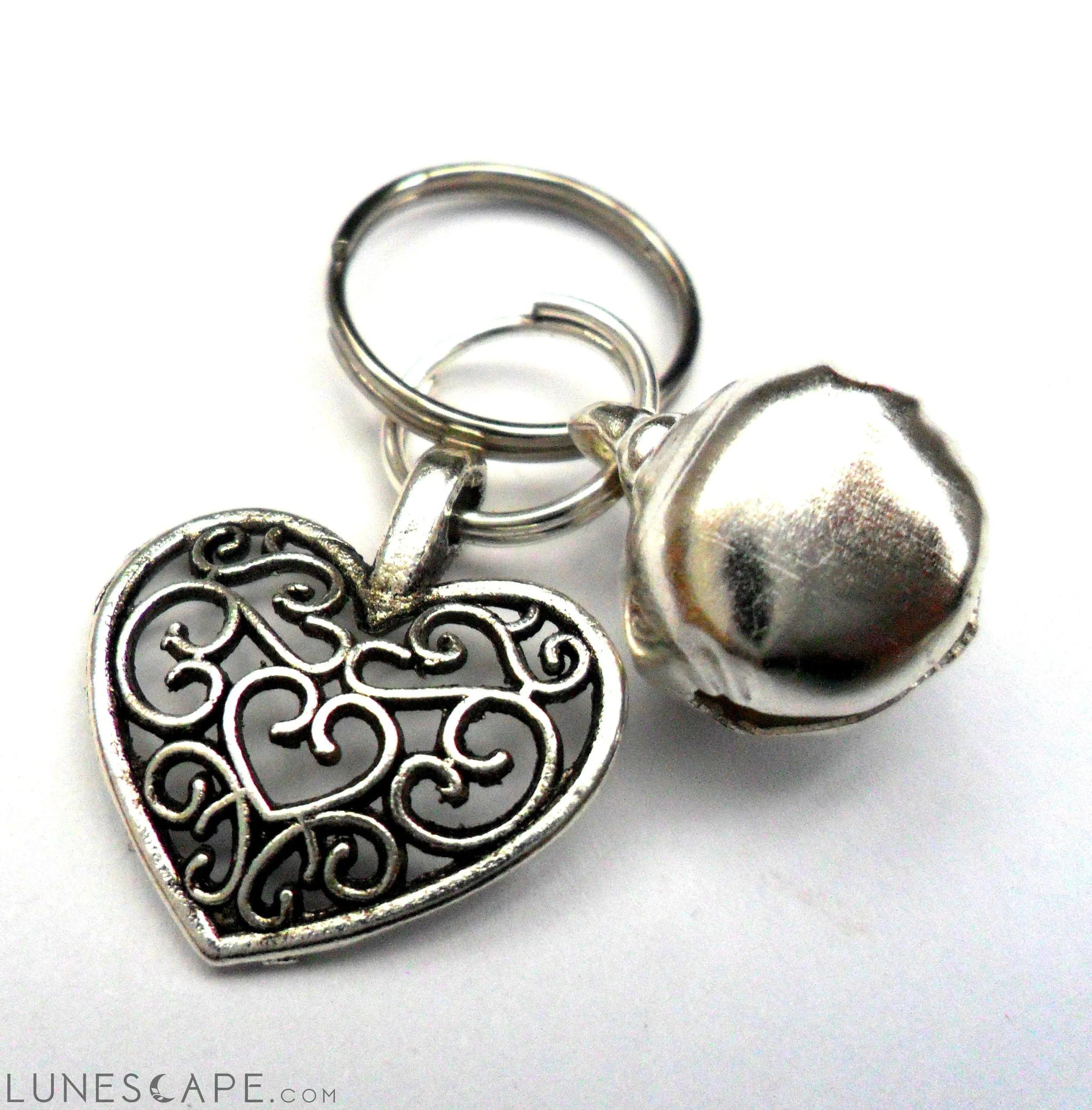 Filigree Heart Pet Charm LUNESCAPE