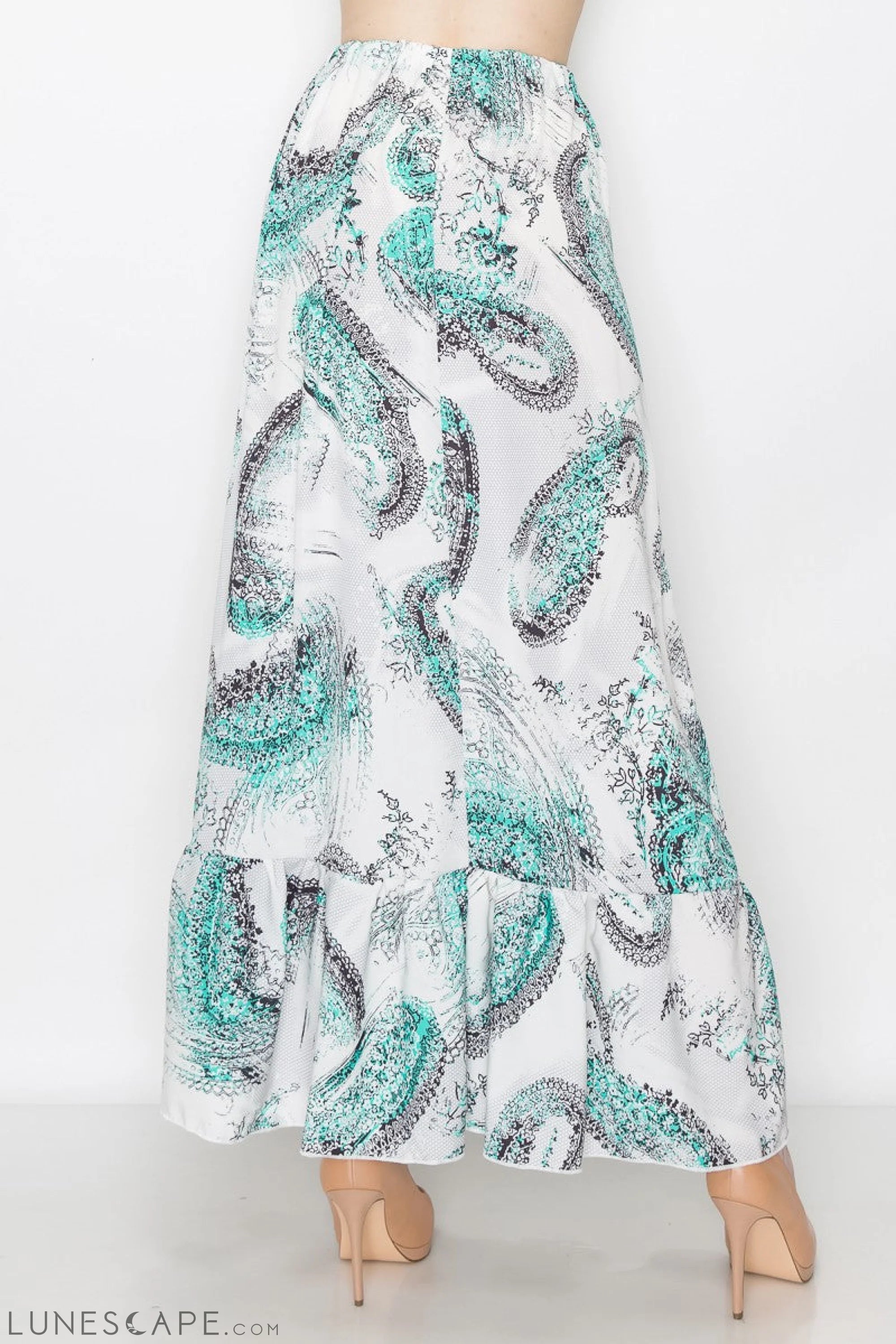 Flared Bottom Paisley Print Long Skirt - White LUNESCAPE