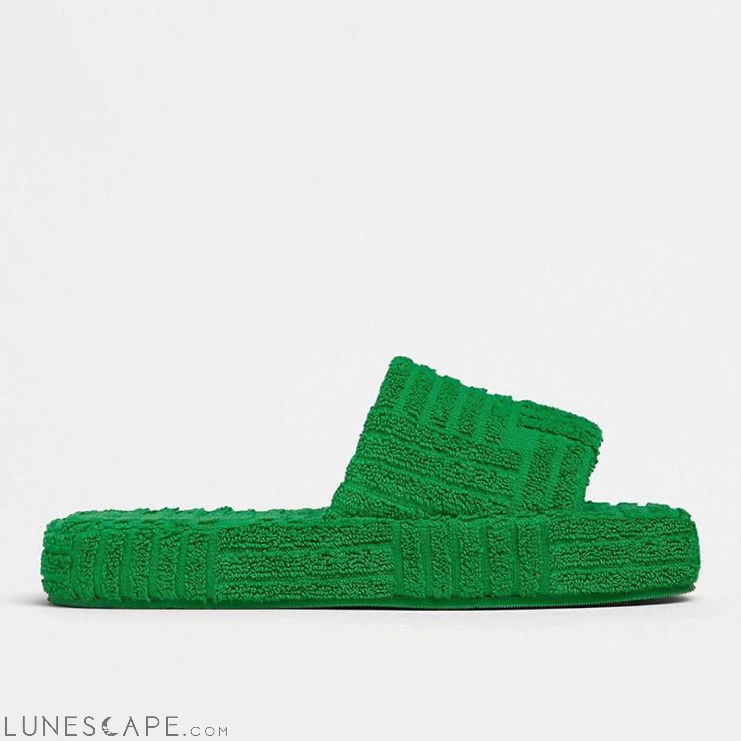 Flat Furry Slippers Women Thick Sole Terrycloth Slippers LUNESCAPE