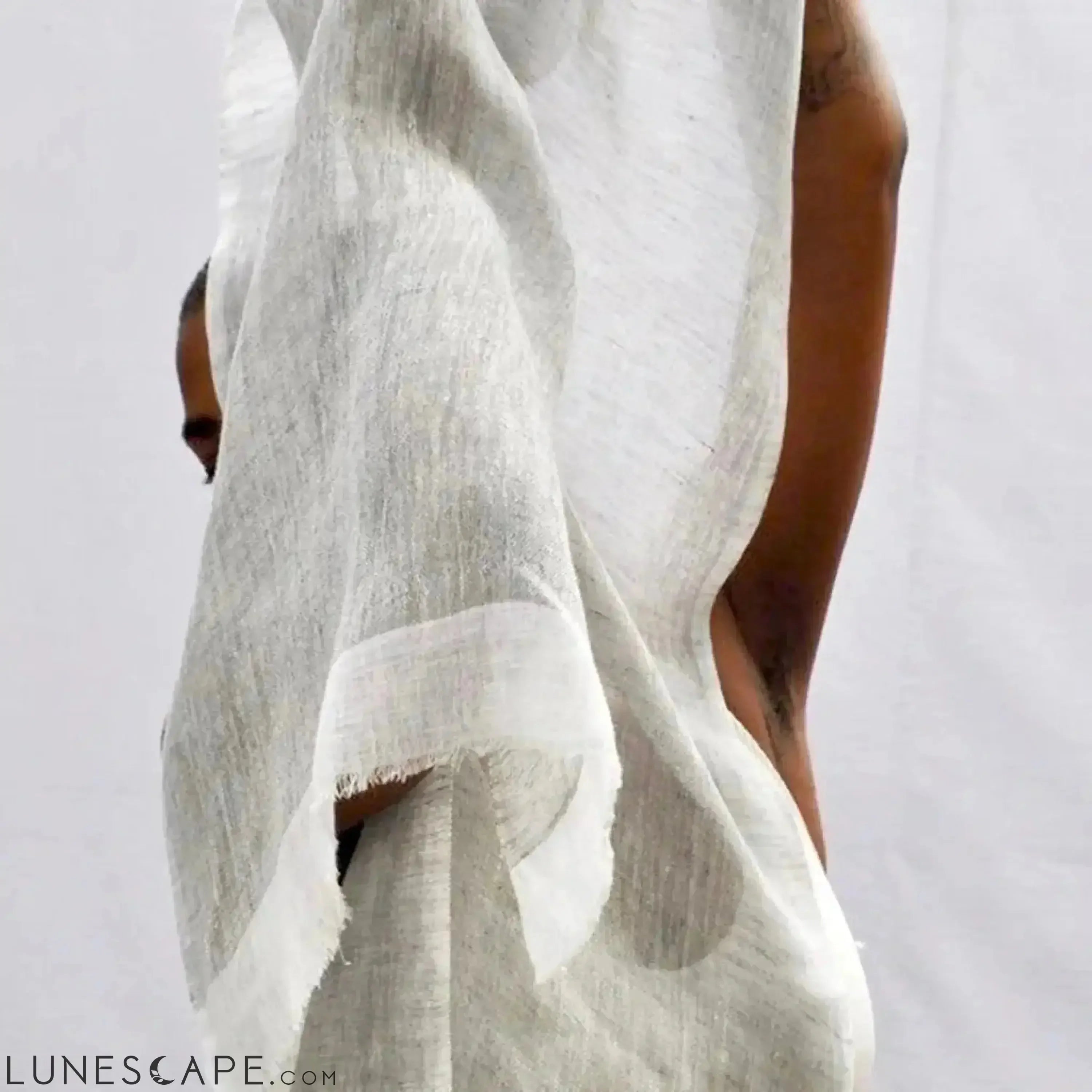 Gauze Linen Two Tone Scarf LUNESCAPE