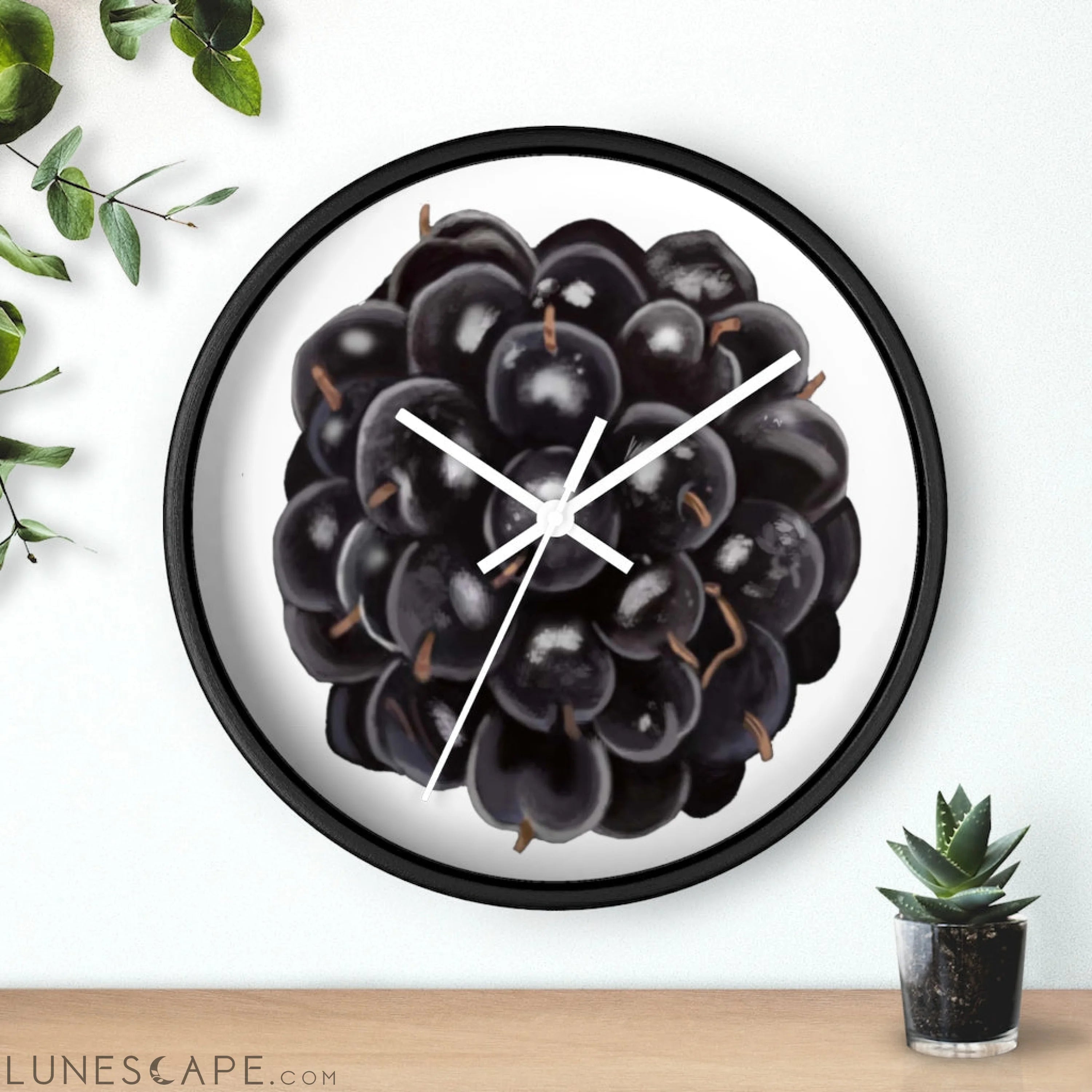 Grape Wall clock LUNESCAPE