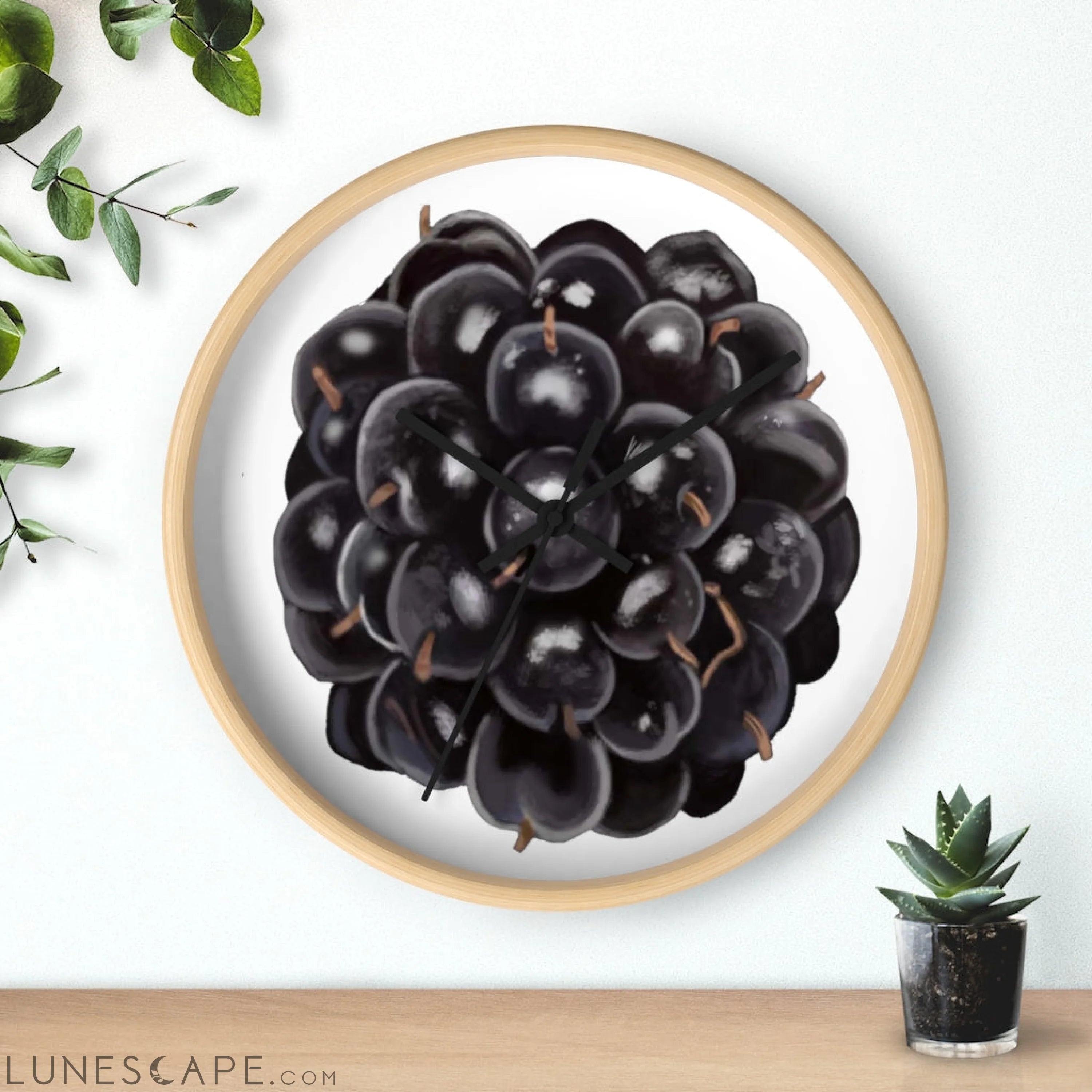 Grape Wall clock LUNESCAPE