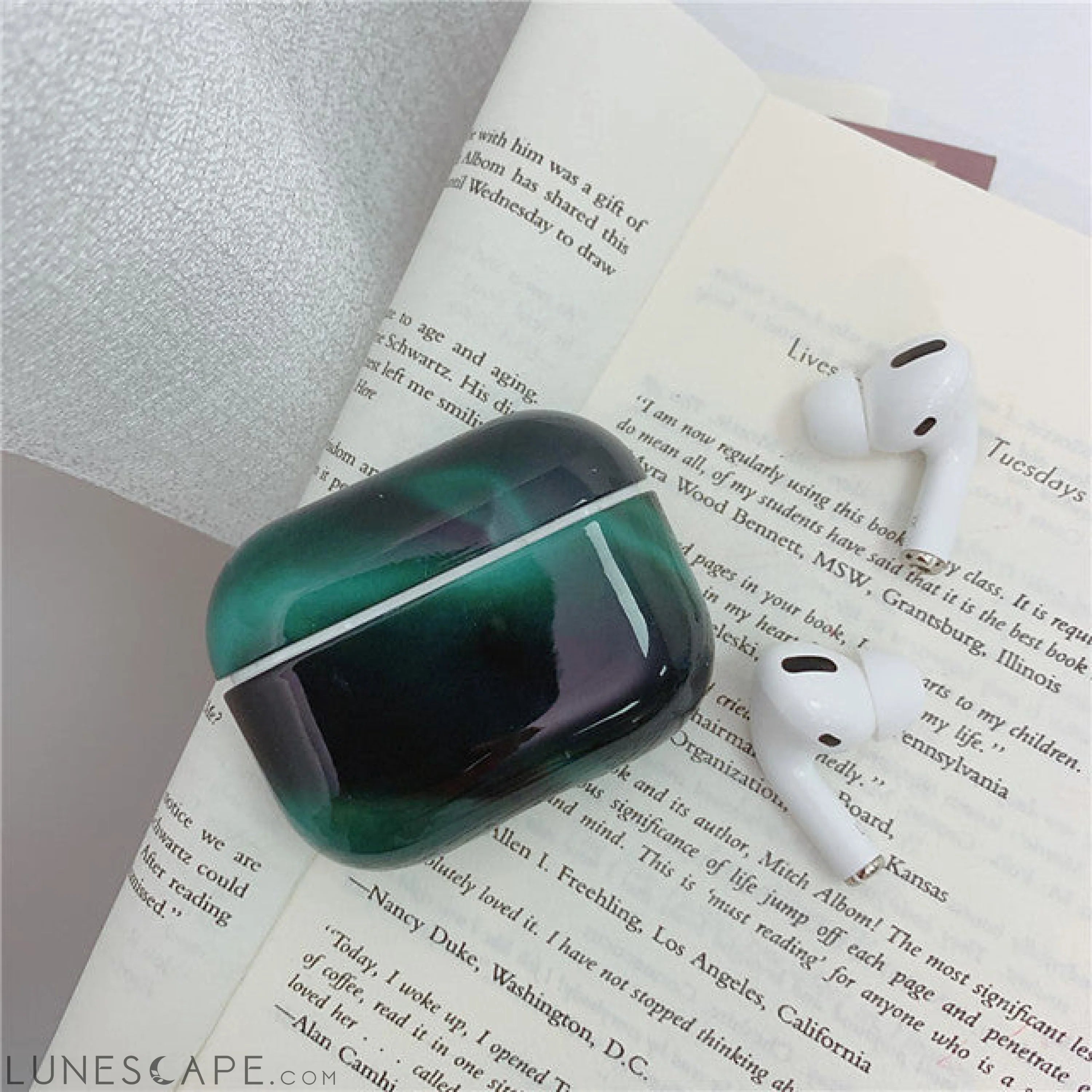 Green Aurora Marbling AirPods Pro Case LUNESCAPE