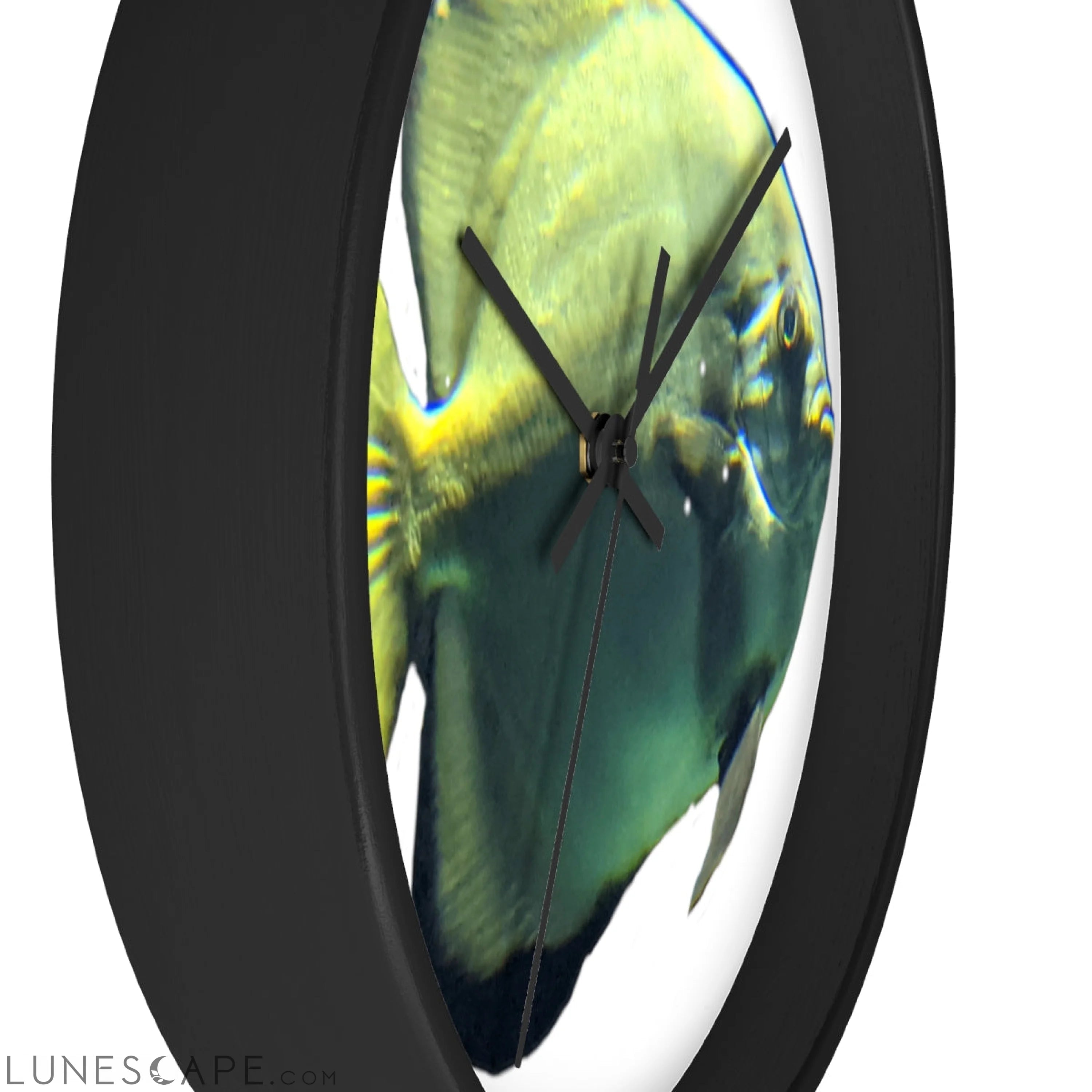 Green Fish Wall clock LUNESCAPE