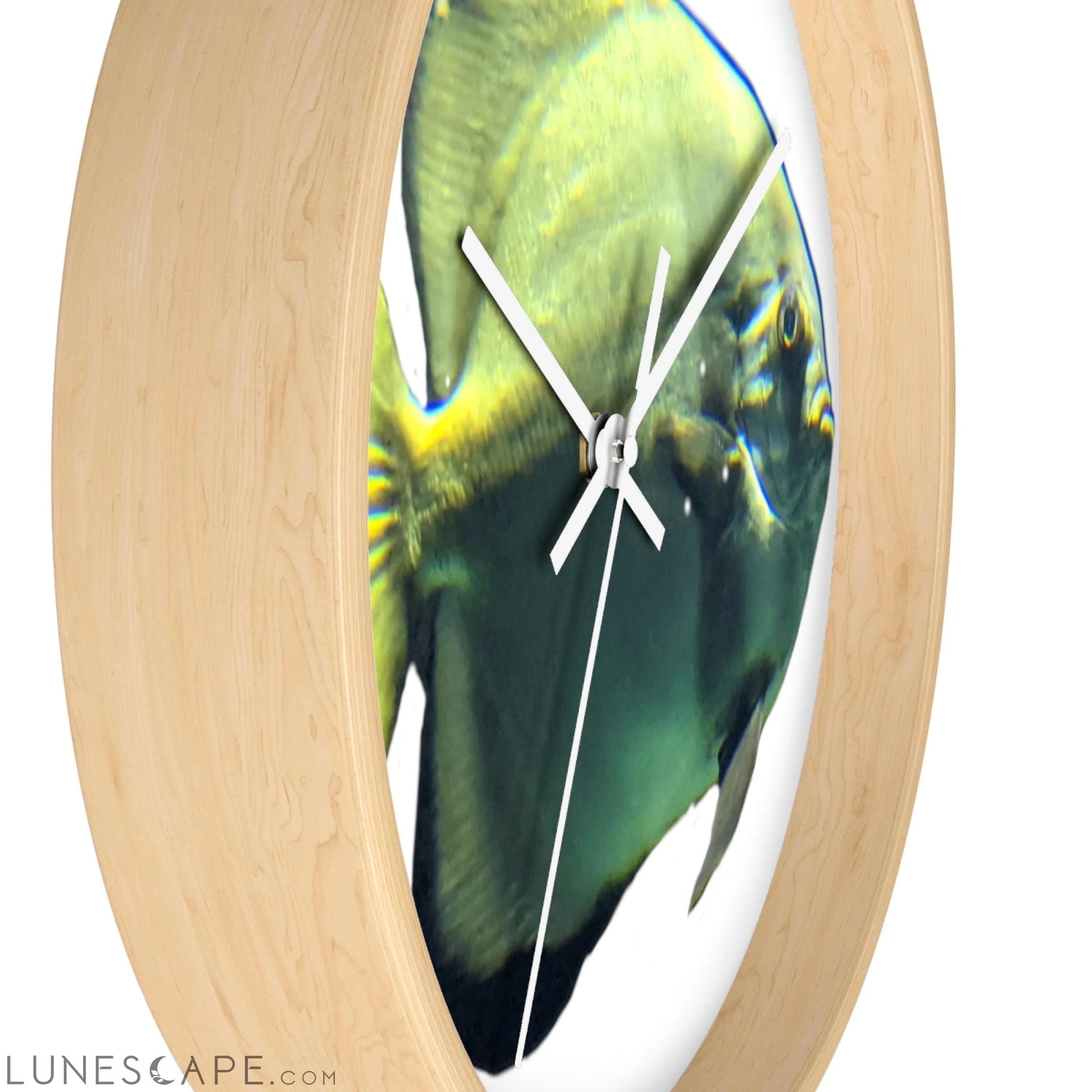 Green Fish Wall clock LUNESCAPE